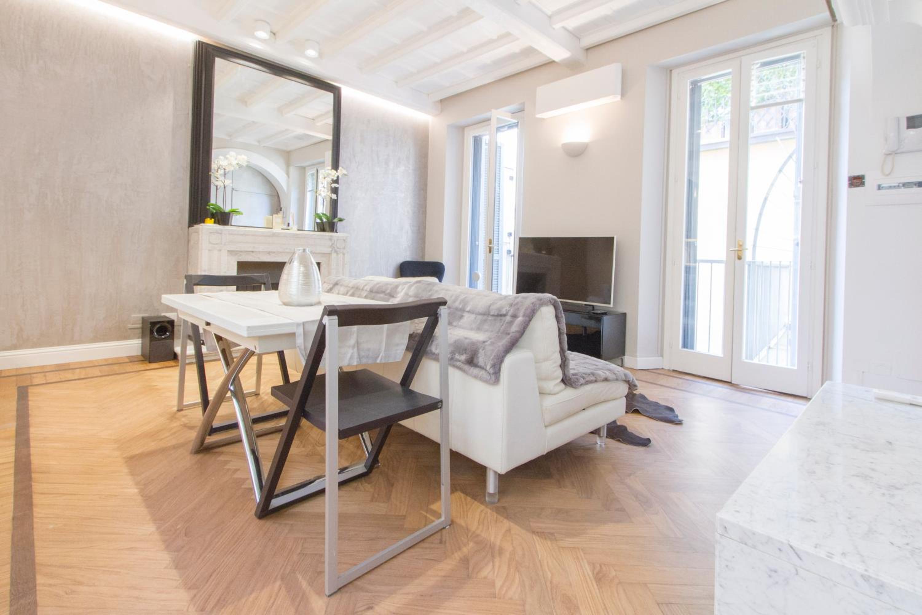 Easylife - Milano - Correnti 24 - Duomo