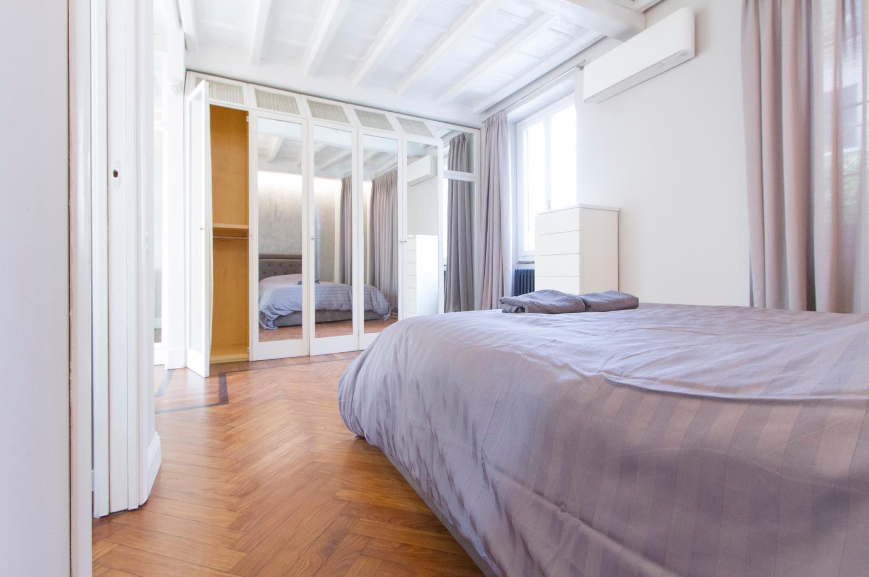 Easylife - Milano - Correnti 24 - Duomo