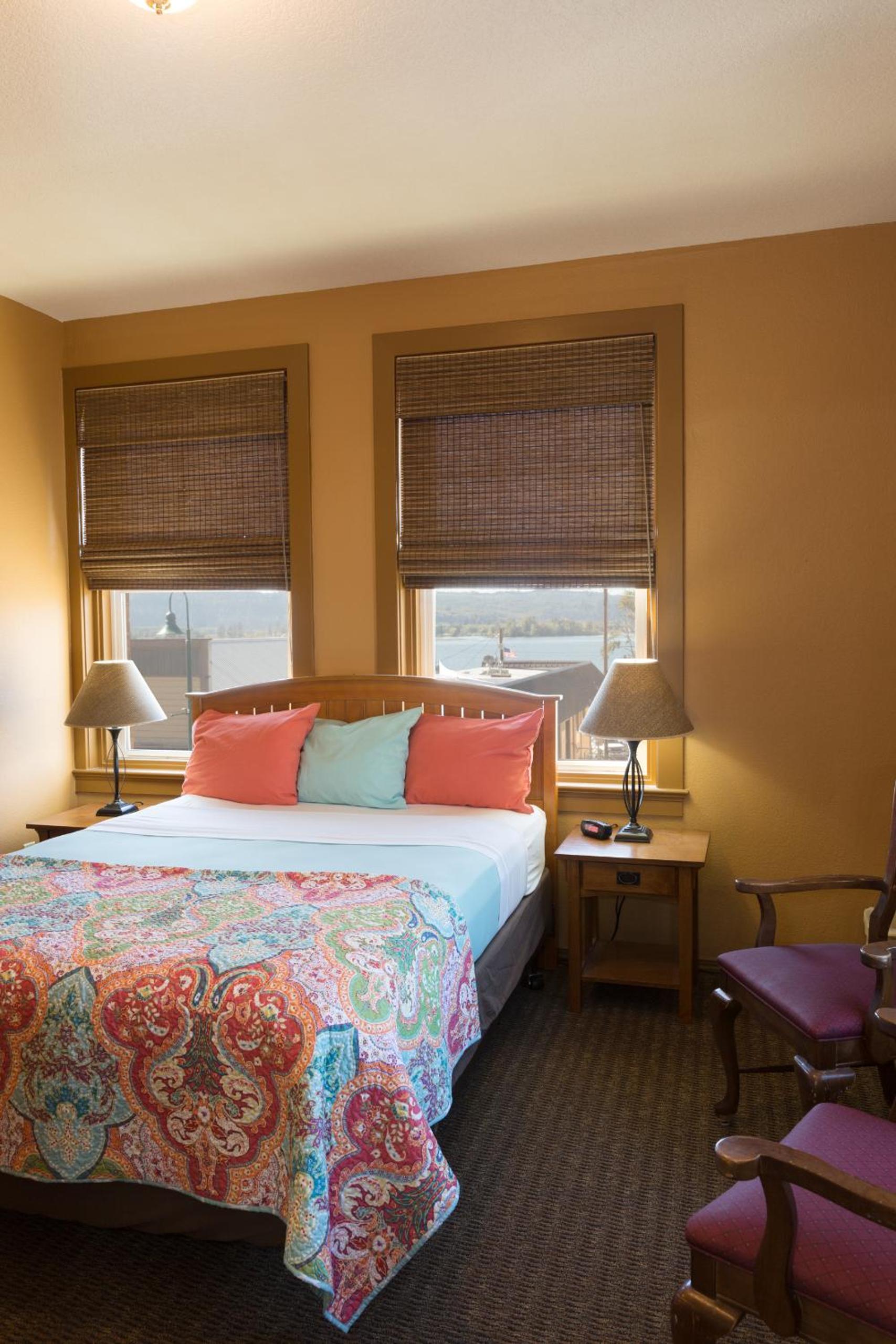 Hotel Cathlamet