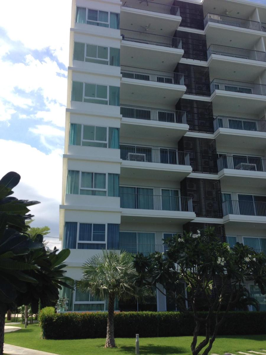 The Sea Condominium view 4