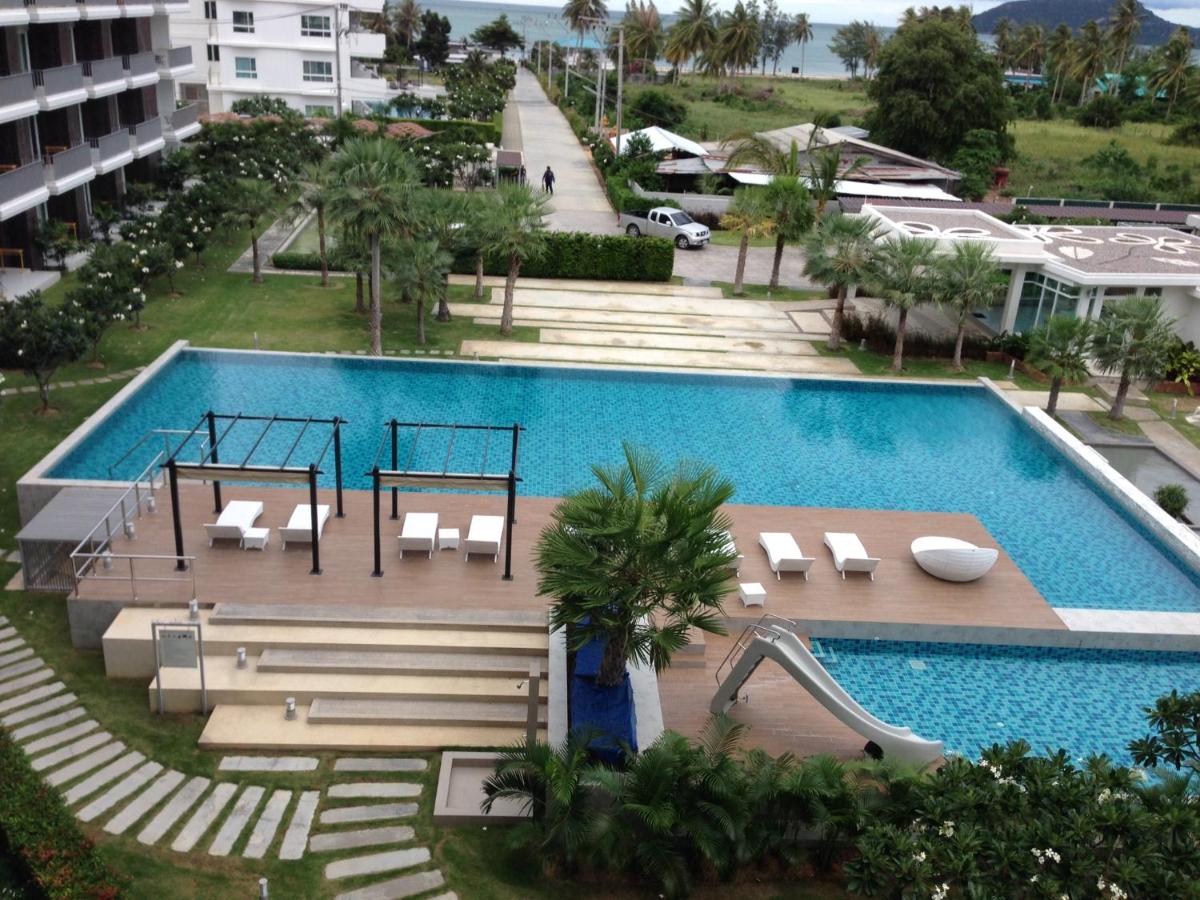 The Sea Condominium view 5