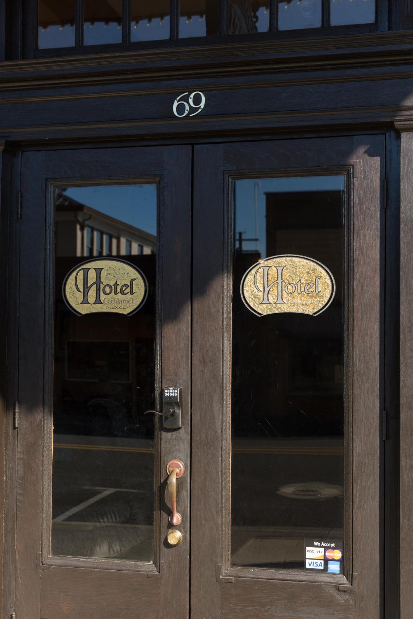 Hotel Cathlamet