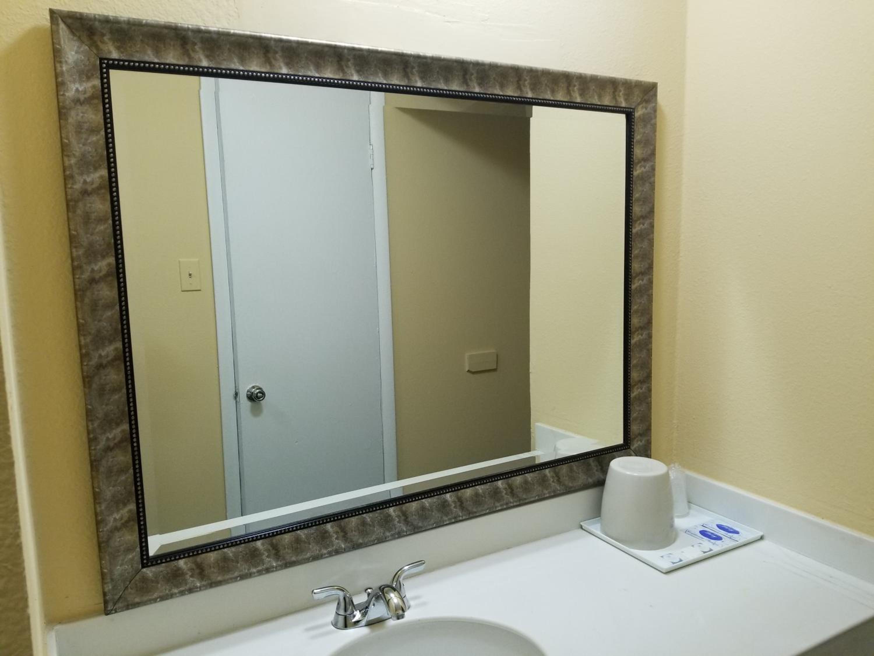 America's Value Inn view 3
