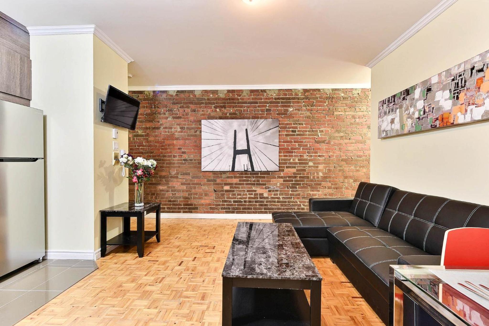 APARTMENT HOTEL ST-DENIS