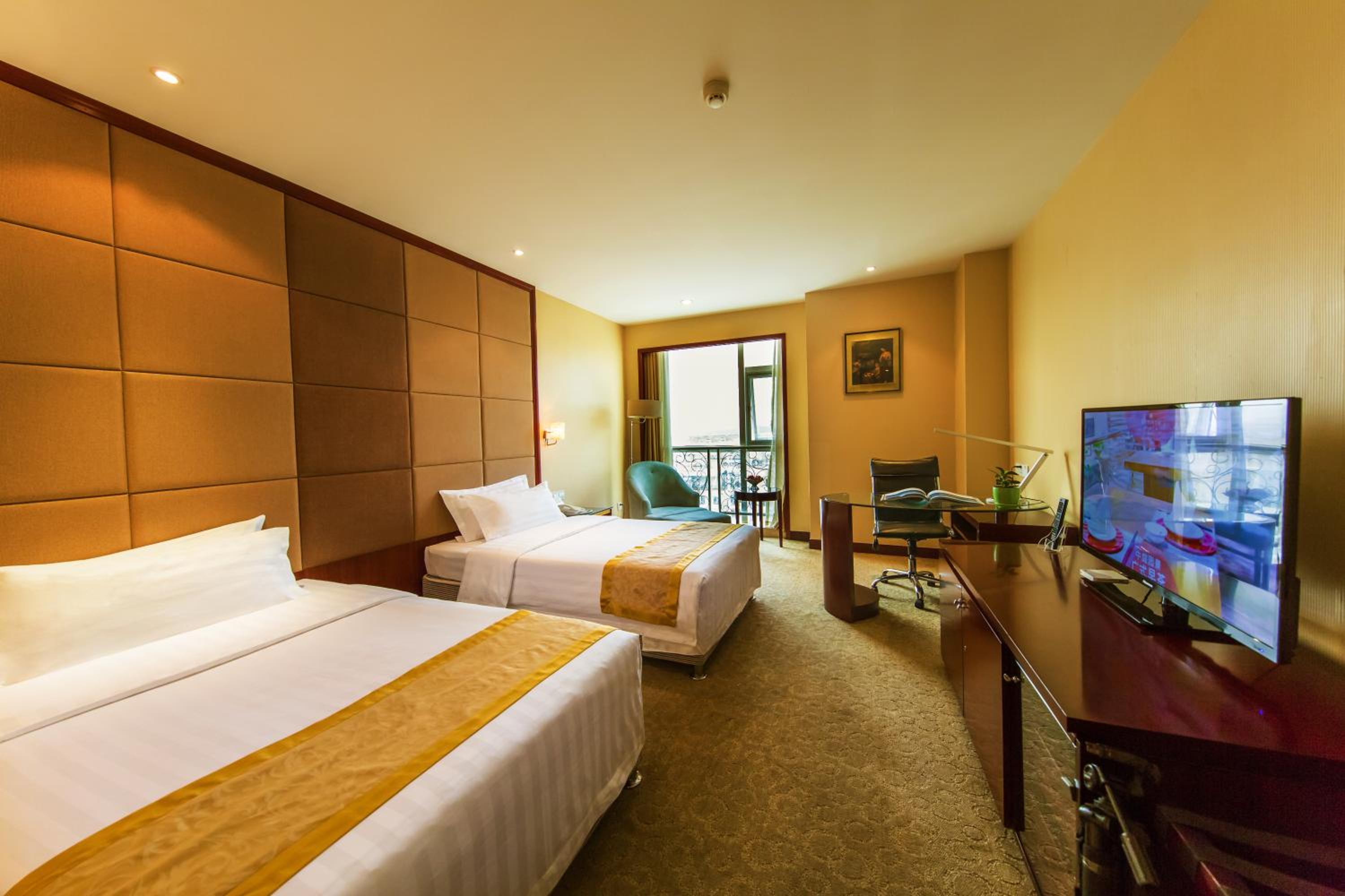 Yantai Meiya International ApartHotel (Previous Ramada Plaza)