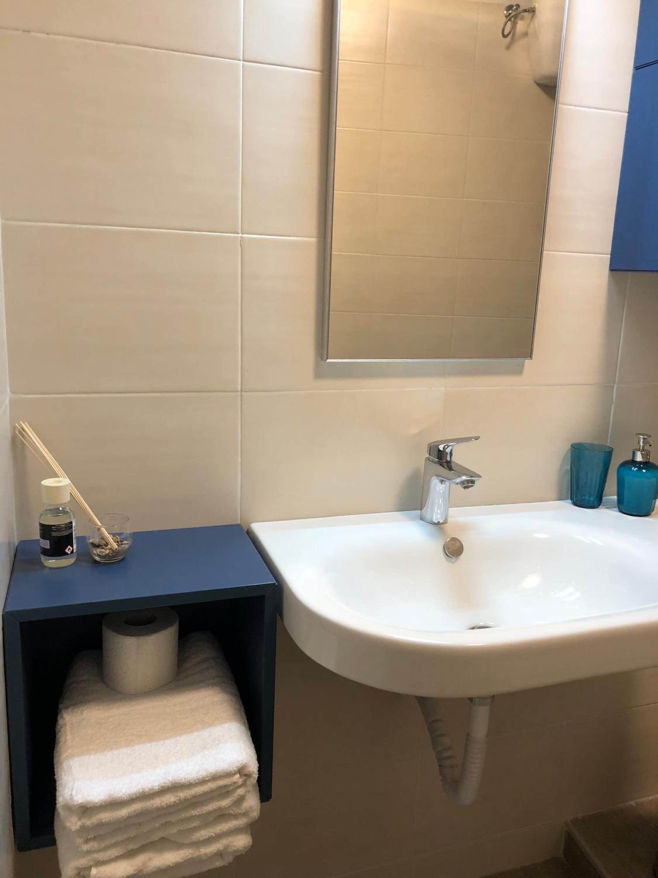 Napoli City Inn