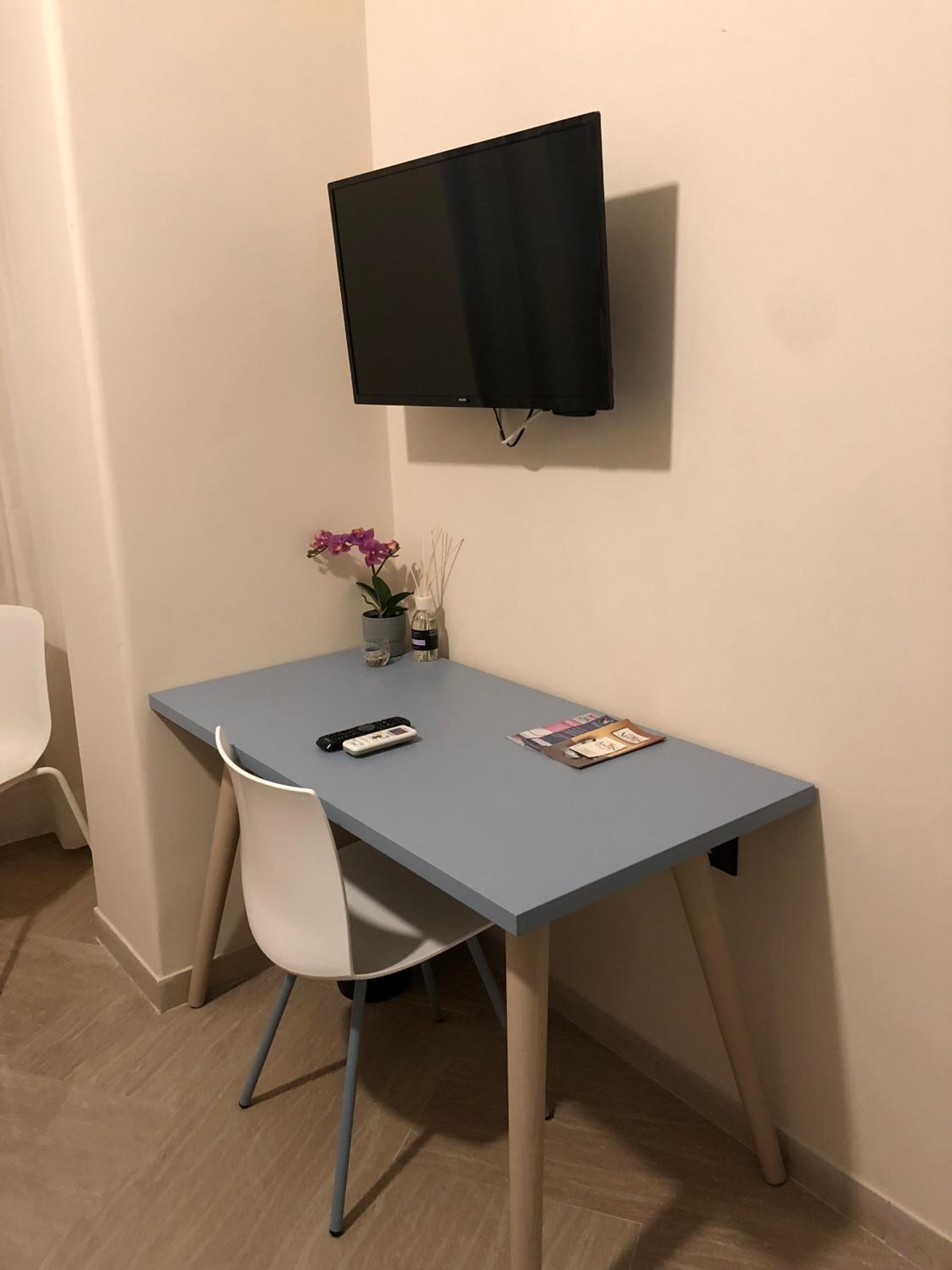Napoli City Inn