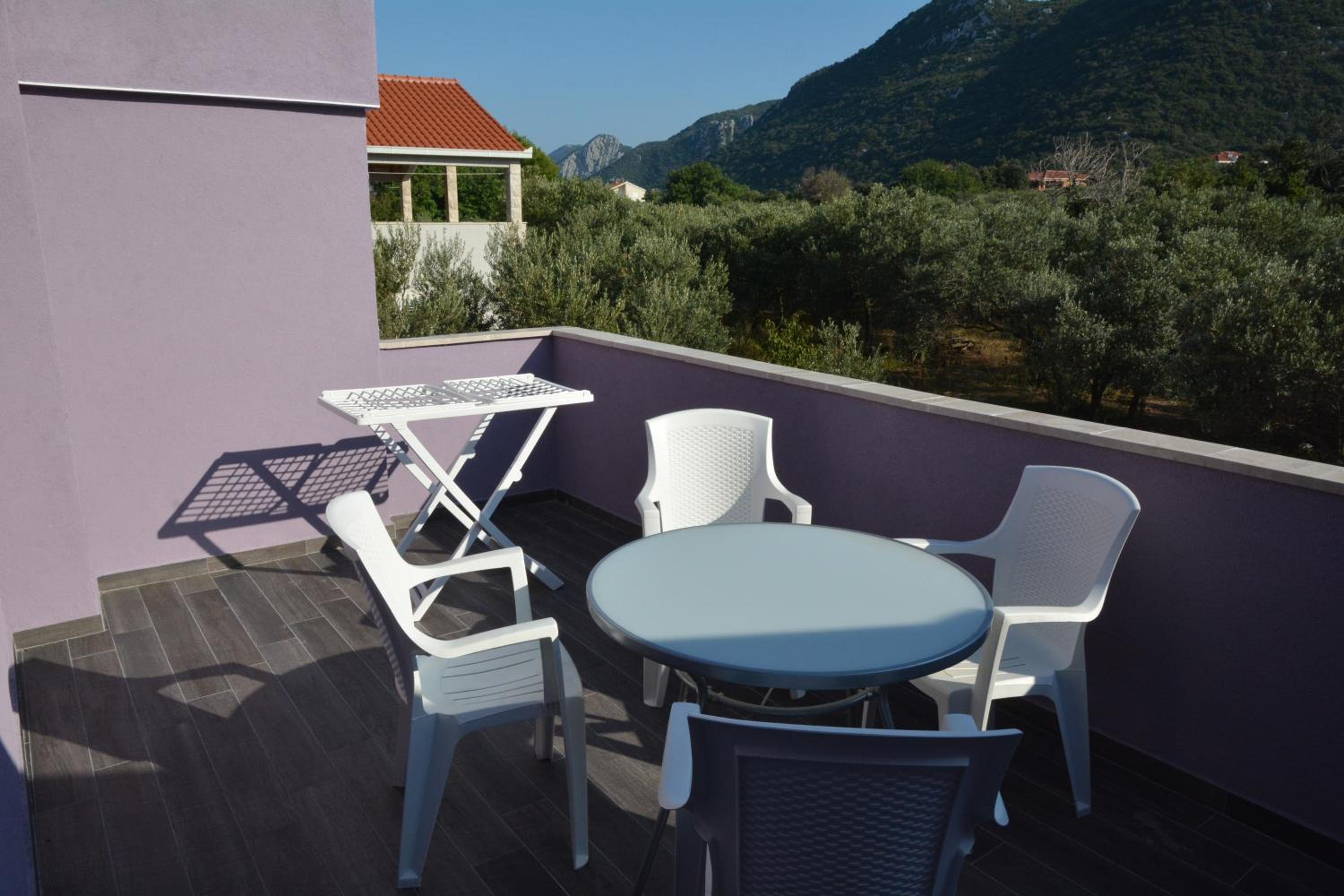 Apartments Dubas