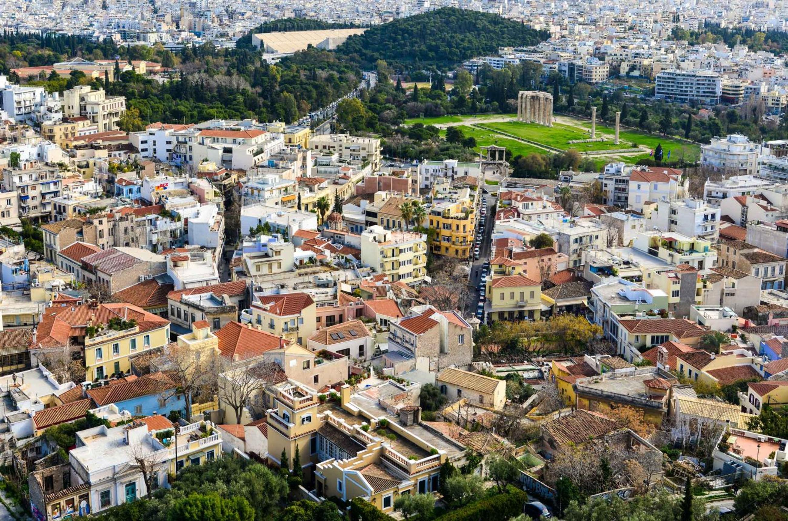 Acropolis area 5 minutes to the Museum and metro