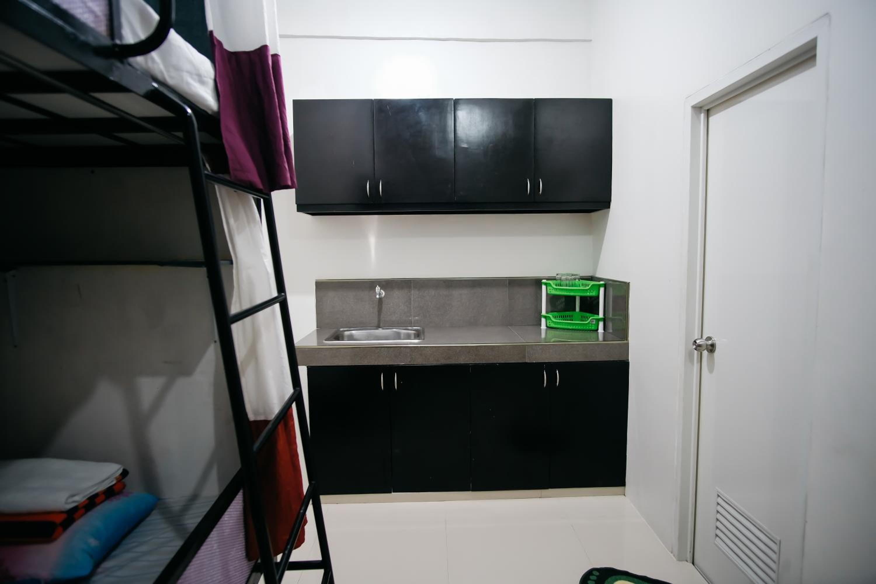 Sleepadz - Capsule Beds Dormitel in Magsaysay Ave Naga