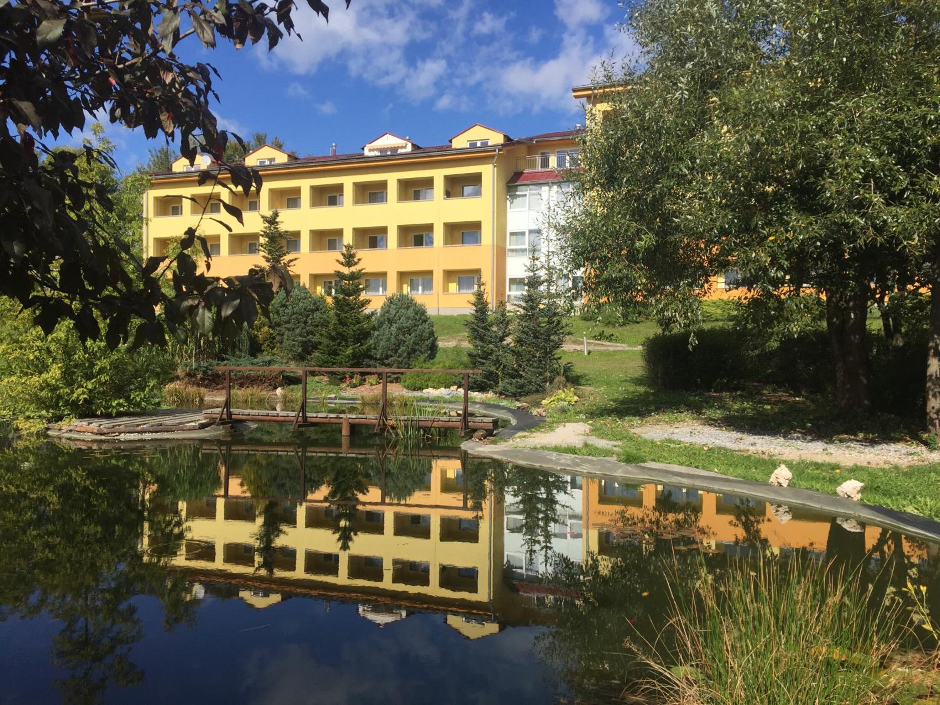 Hotel Wellness & Spa Apartments Lipno - Frymburk - Image 1