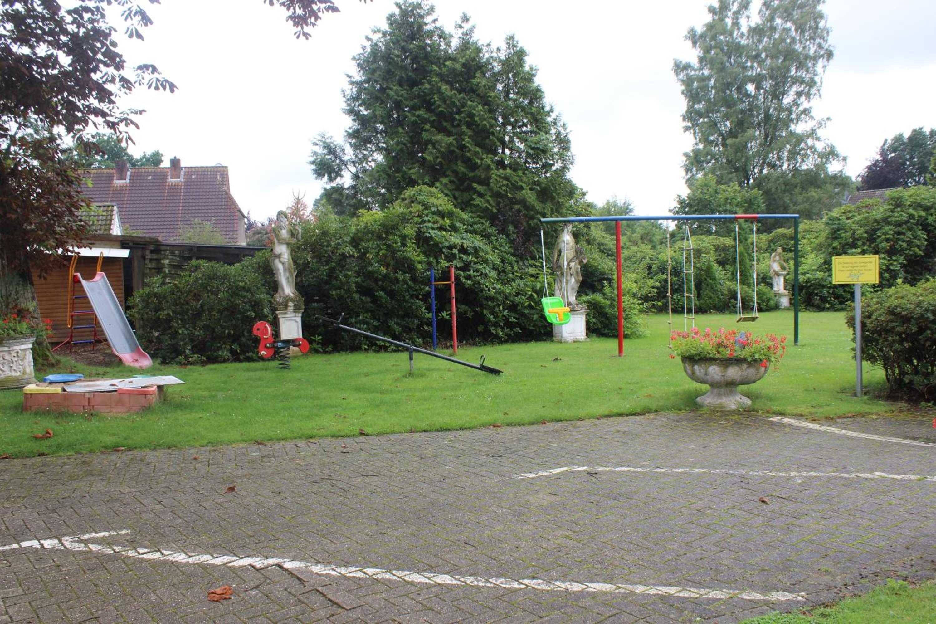 Meyerhof Heiligenrode view 3