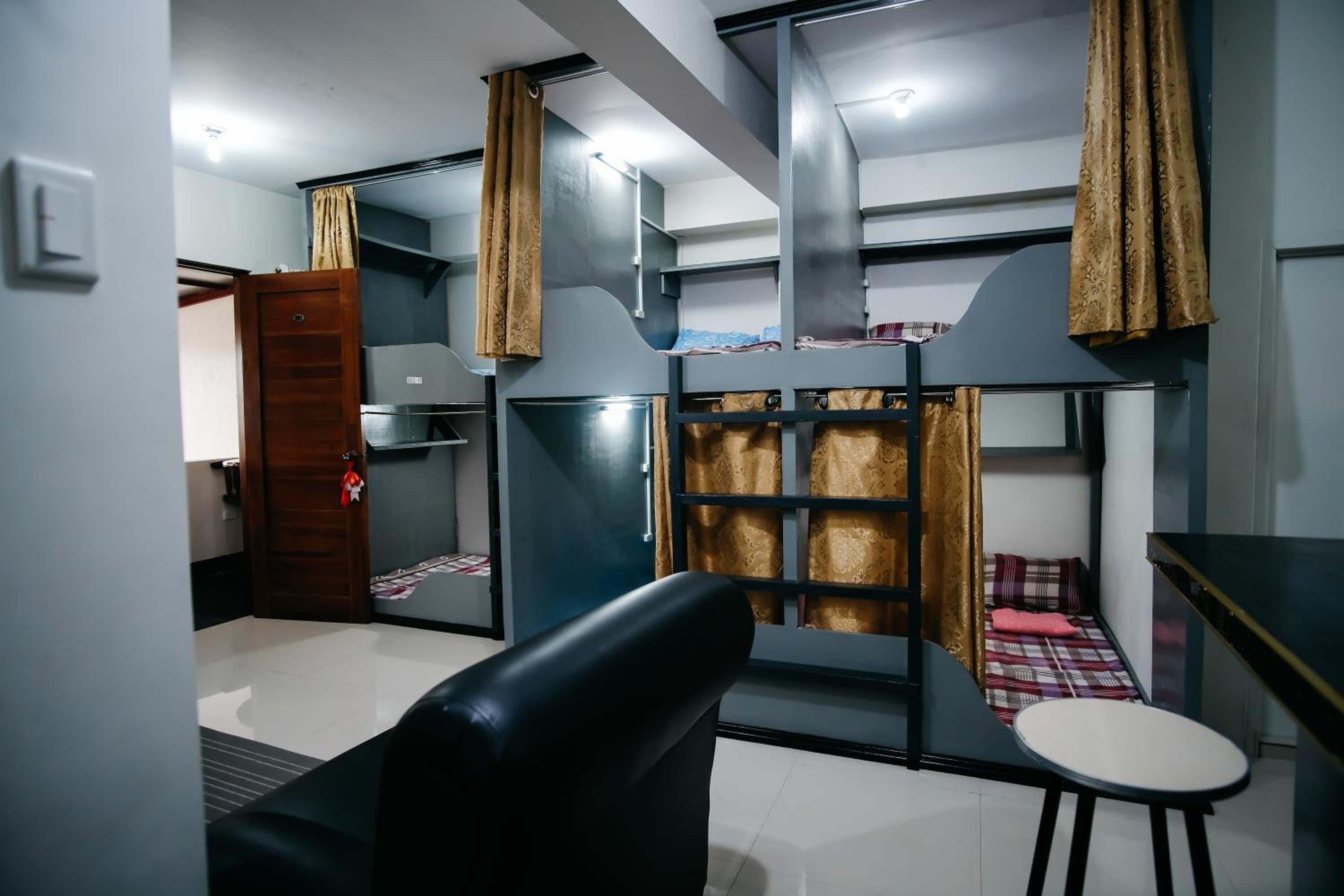 Sleepadz - Capsule Beds Dormitel in Magsaysay Ave Naga