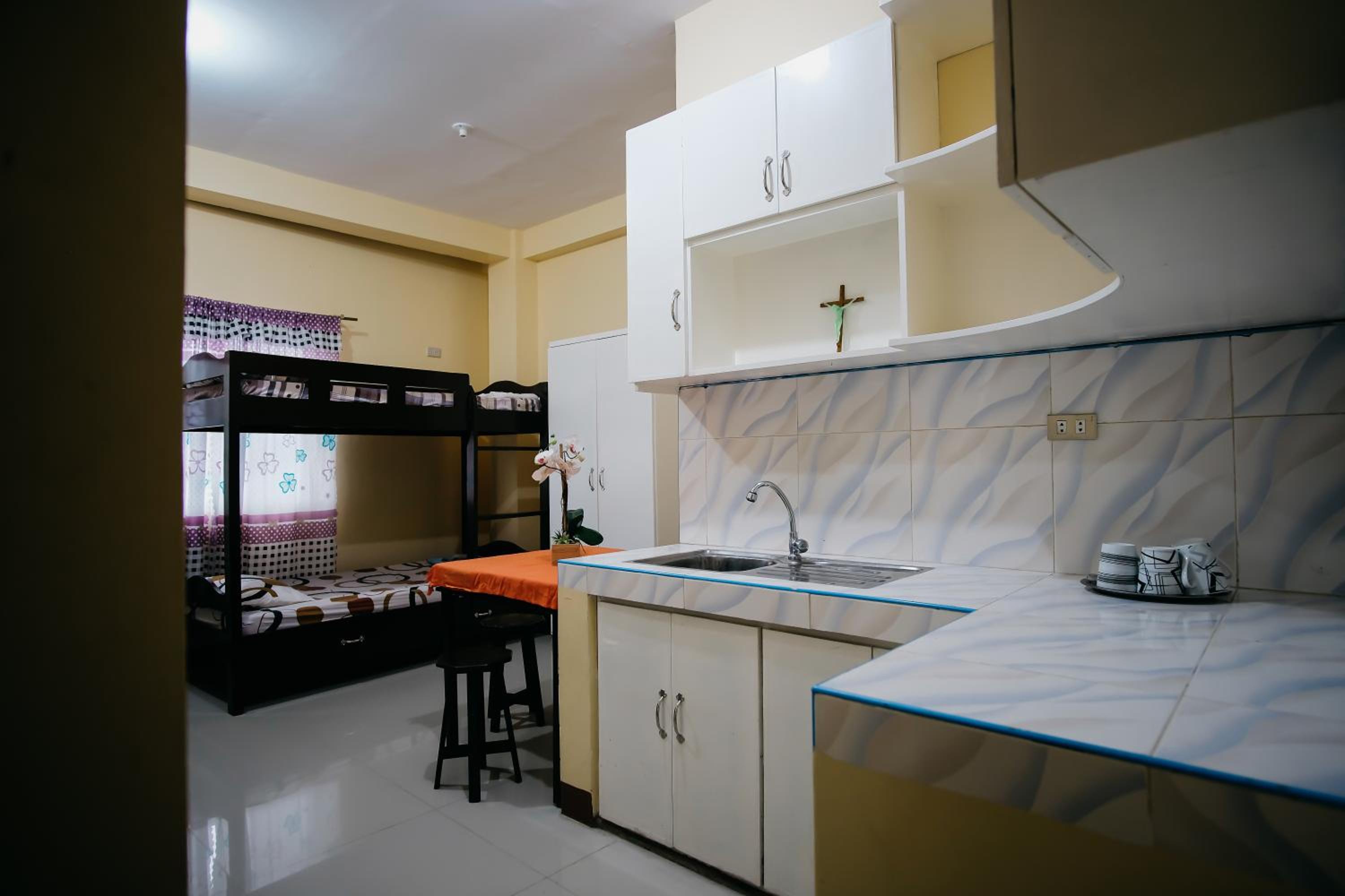 Sleepadz - Capsule Beds Dormitel in Magsaysay Ave Naga