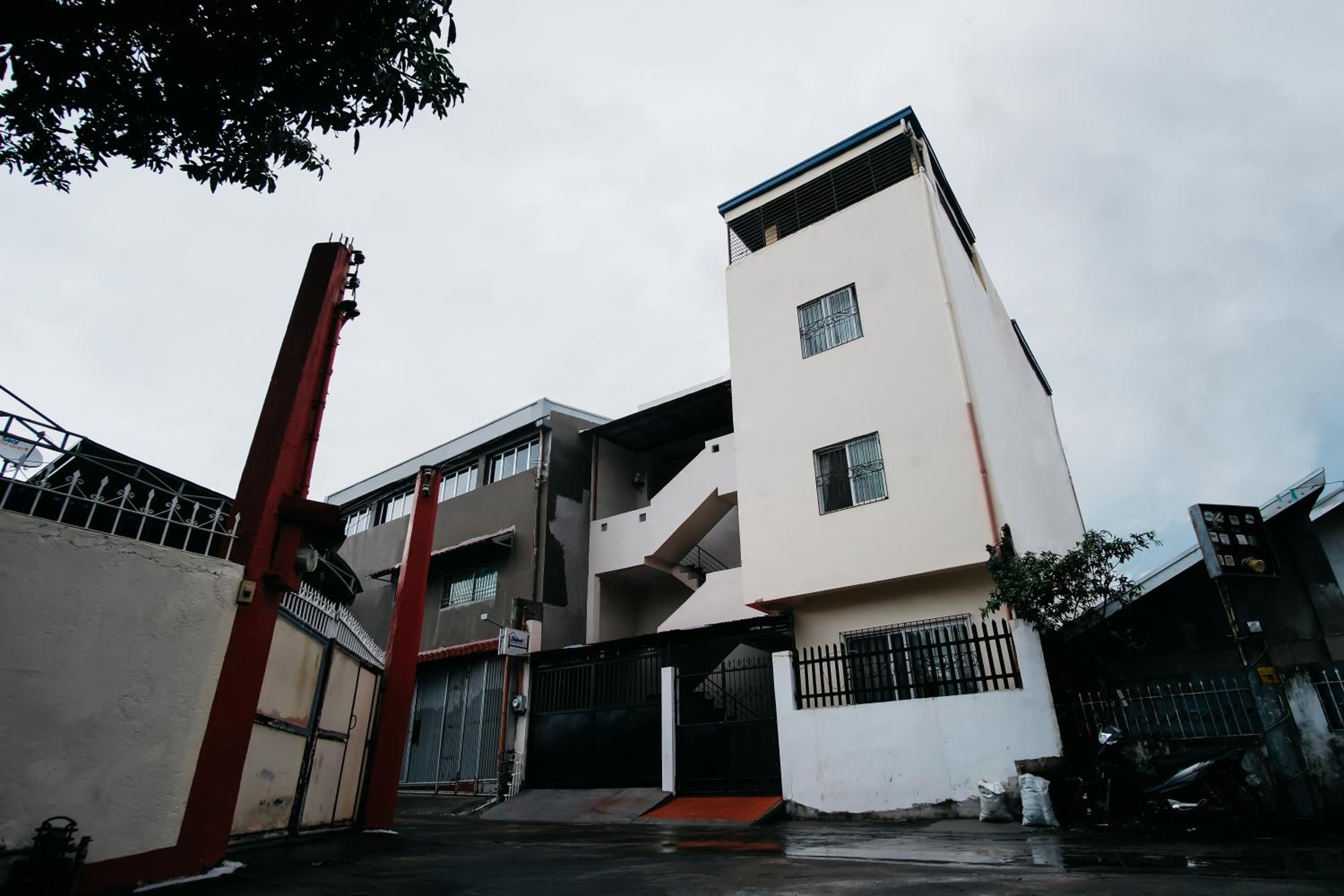 Sleepadz - Capsule Beds Dormitel in Magsaysay Ave Naga