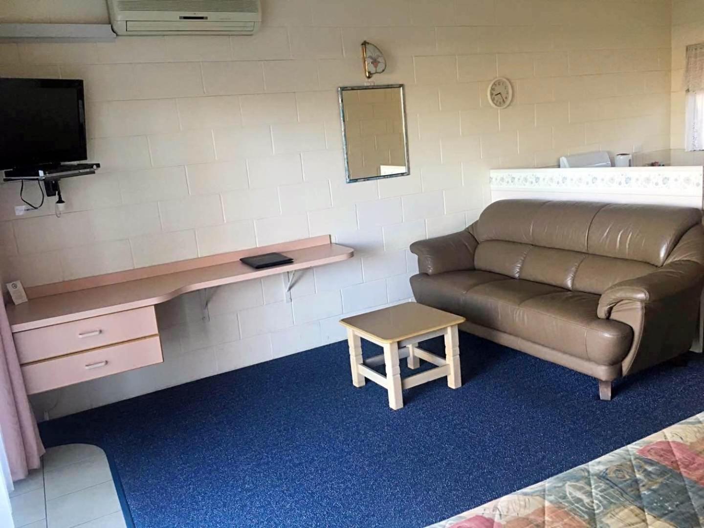 Black Swan Motor Inn