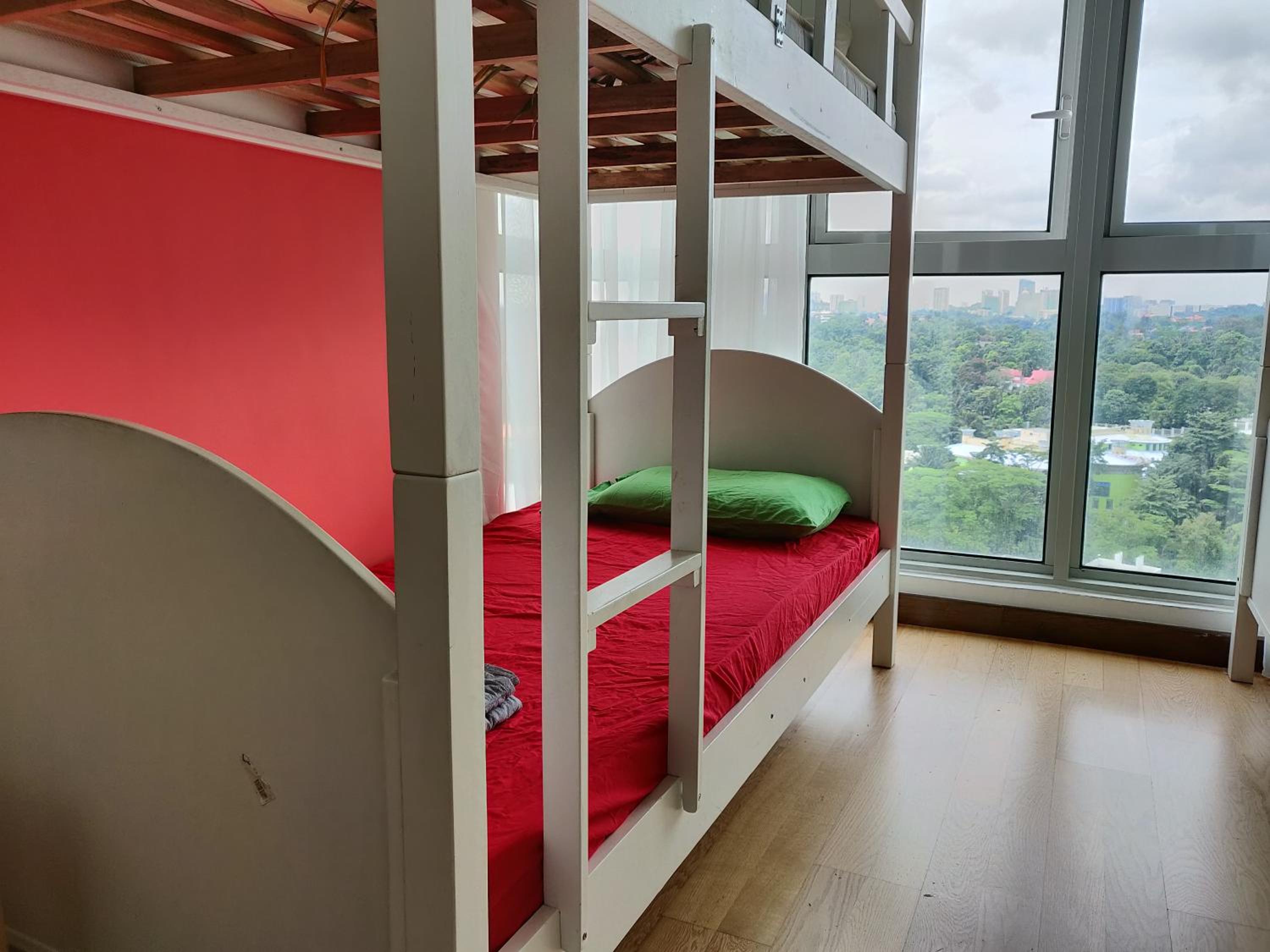 SkyBed Over The Sky Hostel @Regalia Suites & Residences KL