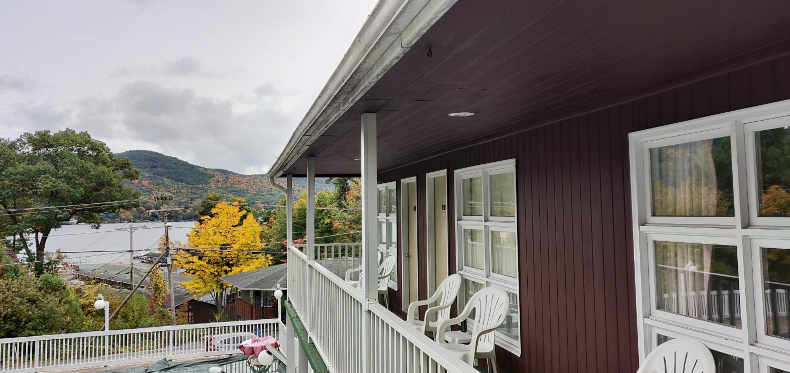 Pinebrook Motel