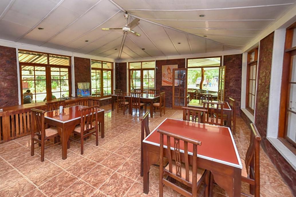 Jays Holiday Resort