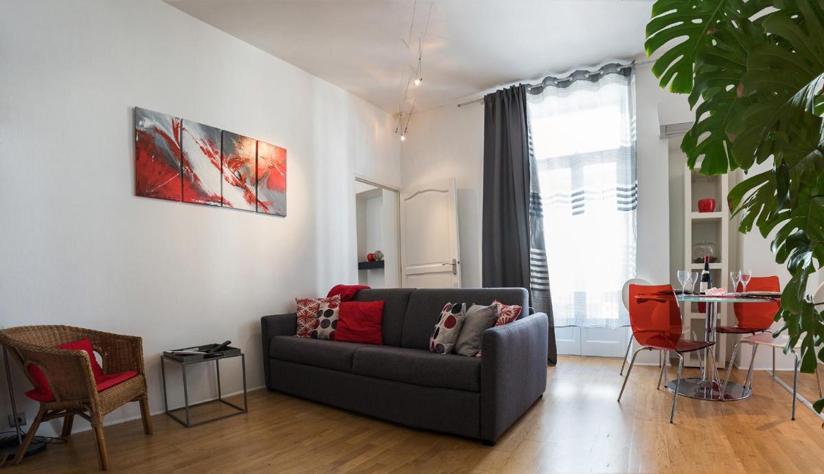Hibiscus Apartment view 4