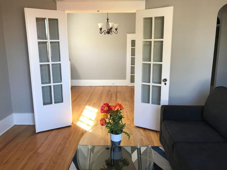 Bright, Clean, Private. In the Heart of Downtown! Parking, Wi-Fi and Netflix included view 4