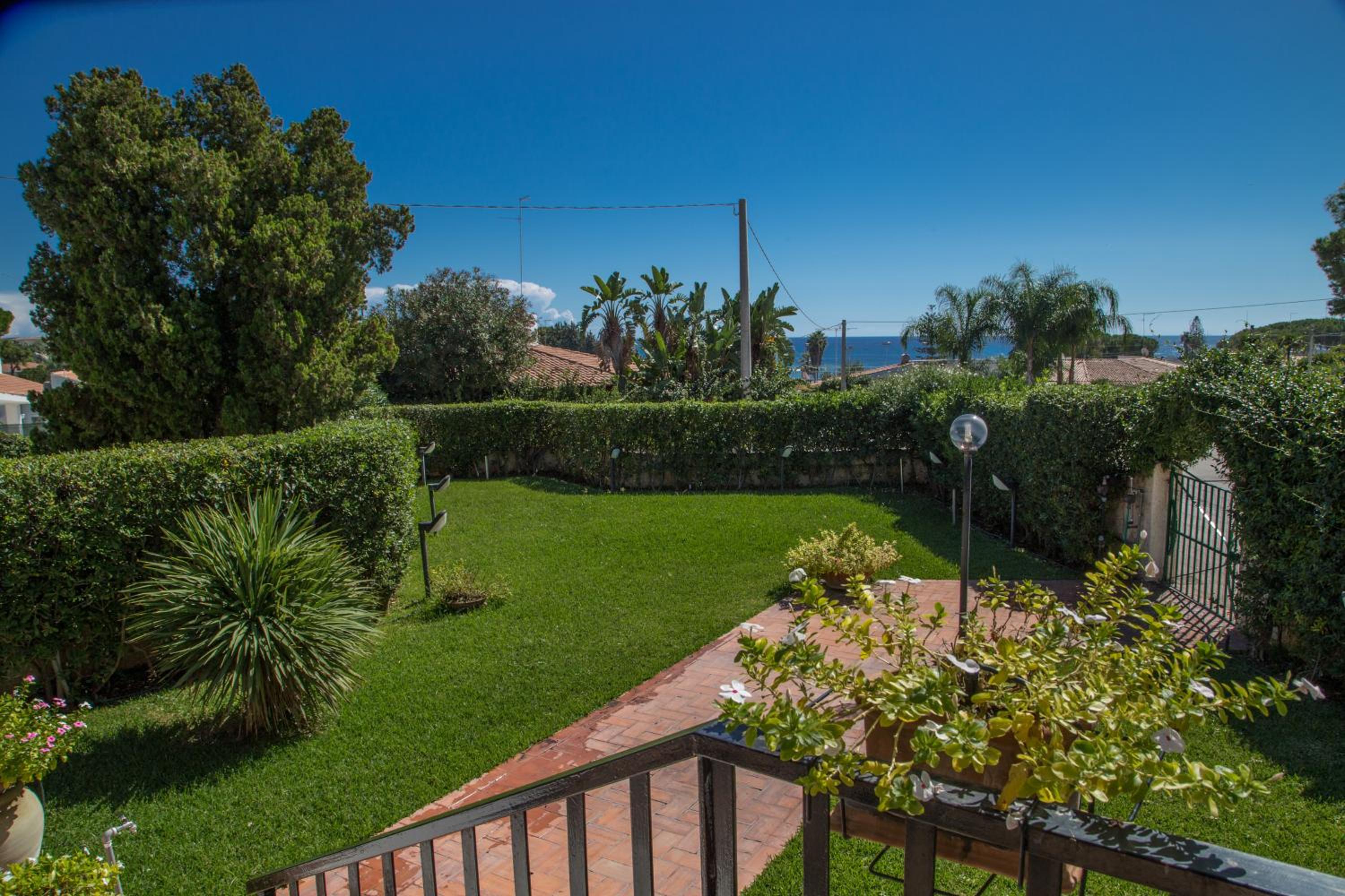 Villa Iaia view 3