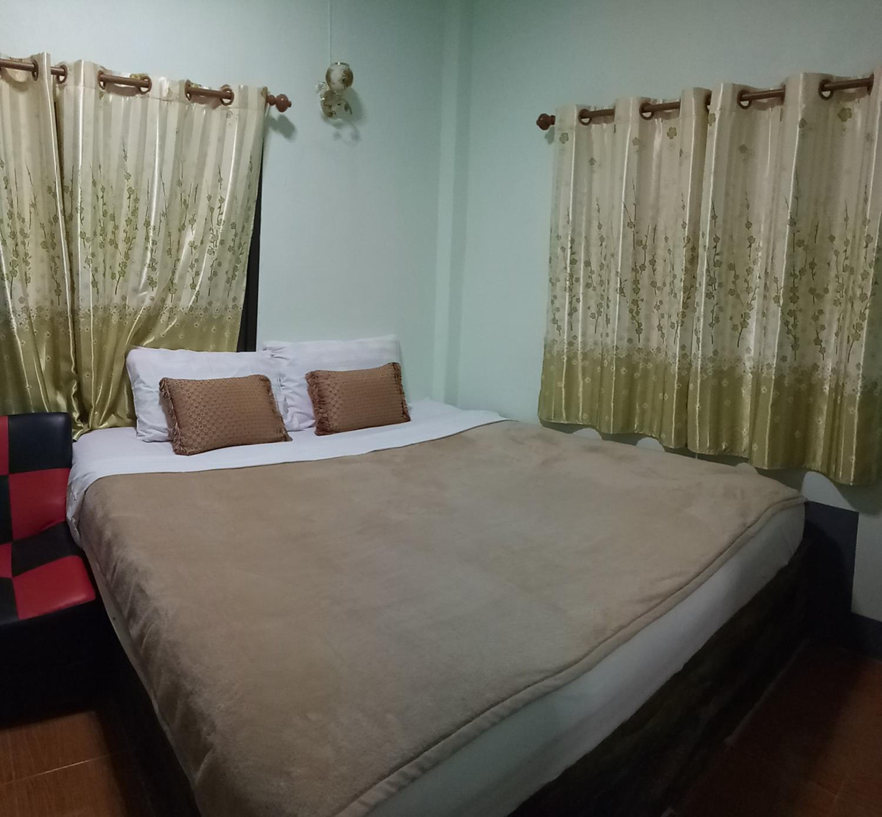 Phu Chaem House