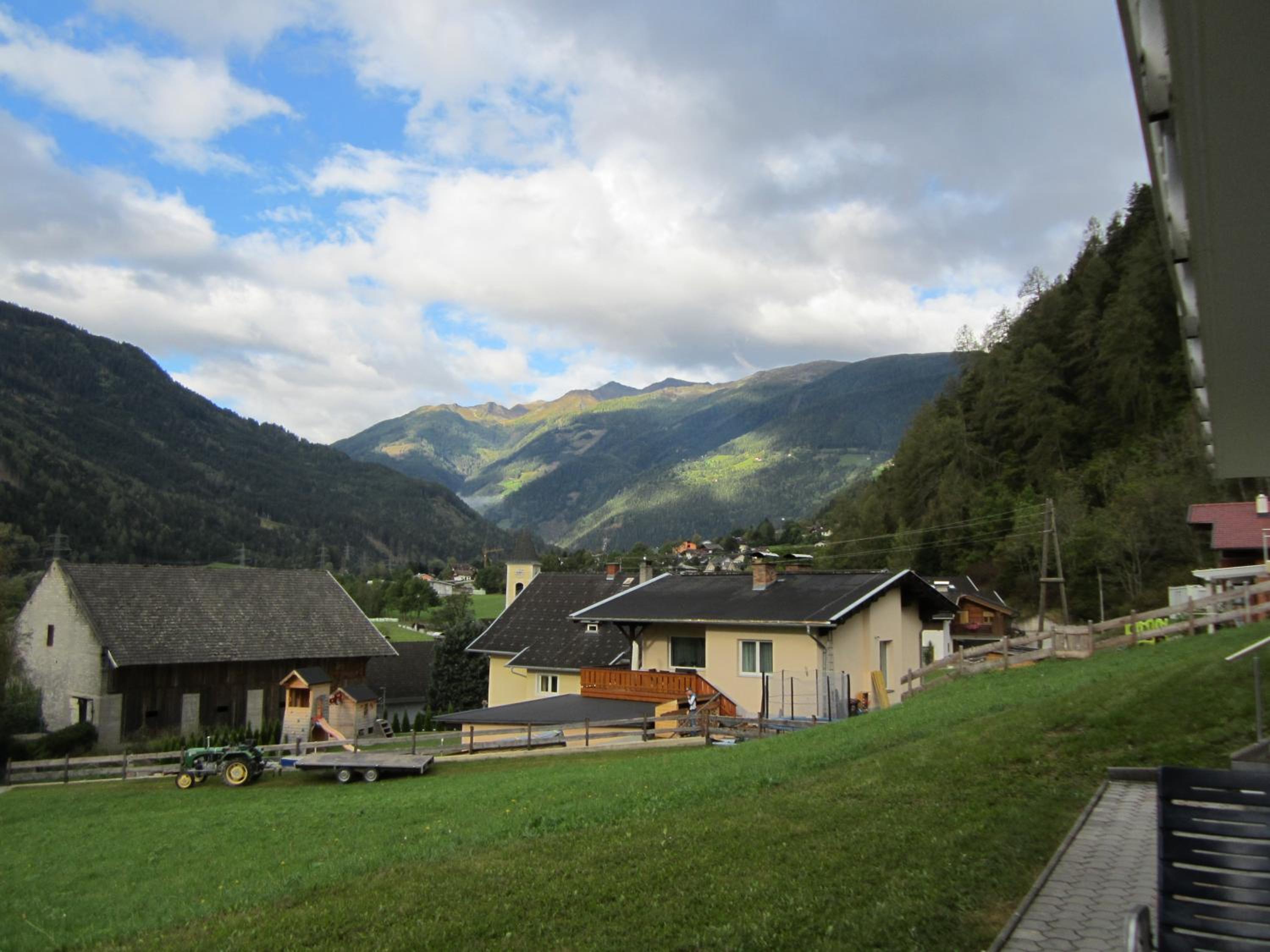 Photo 10