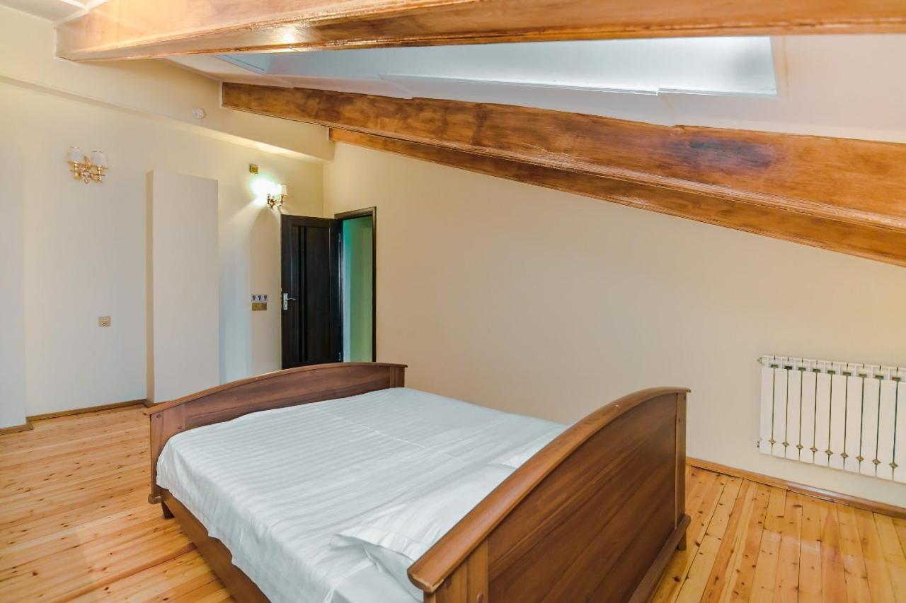 Baku City Apartment 4 Bedrooms