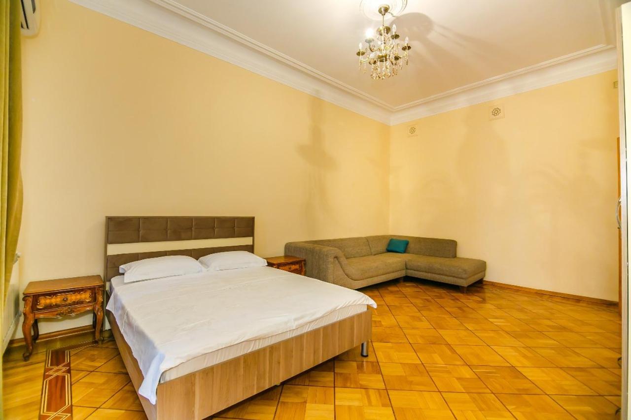 Baku City Apartment 4 Bedrooms
