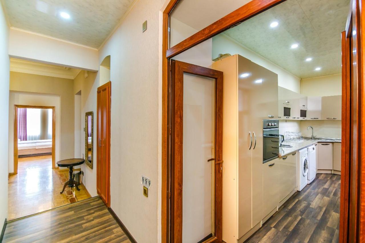 Baku City Apartment 4 Bedrooms