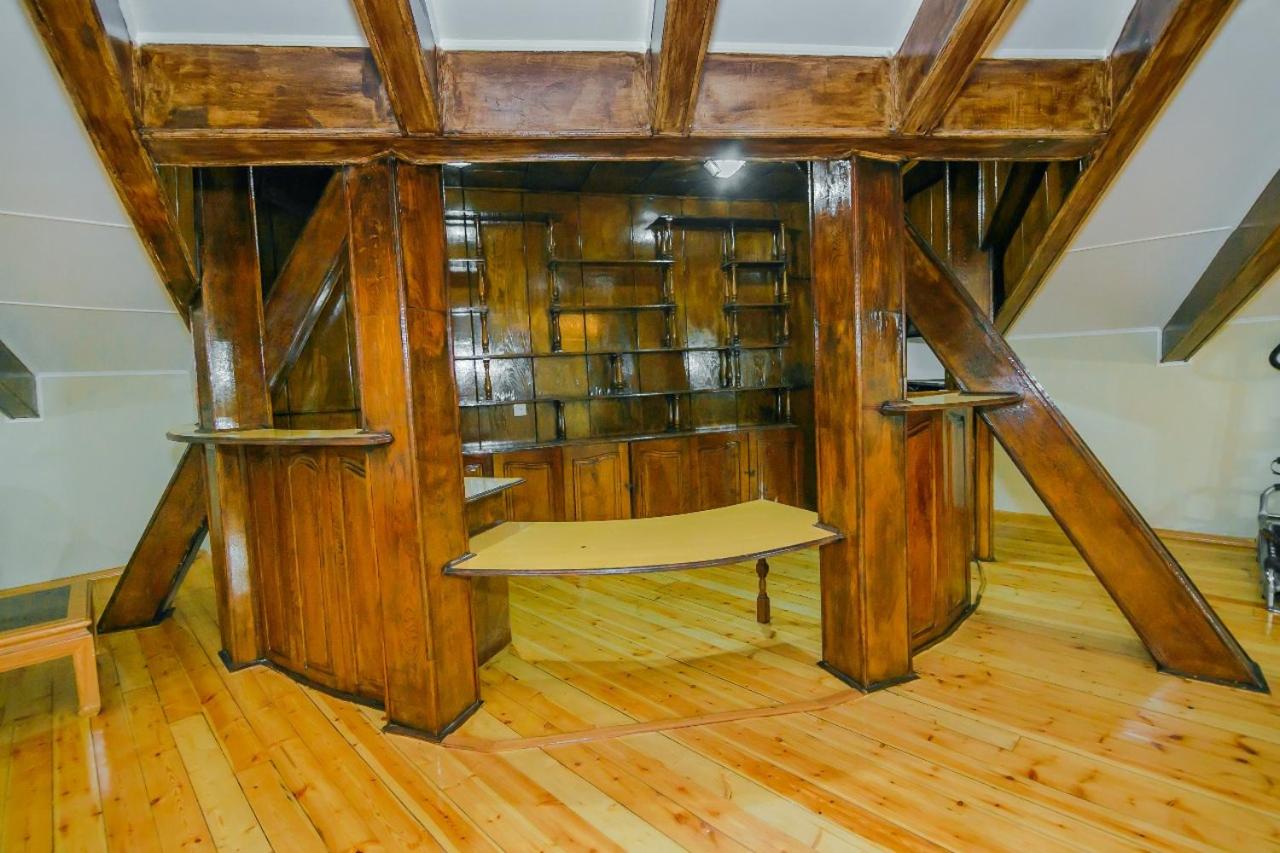 Baku City Apartment 4 Bedrooms