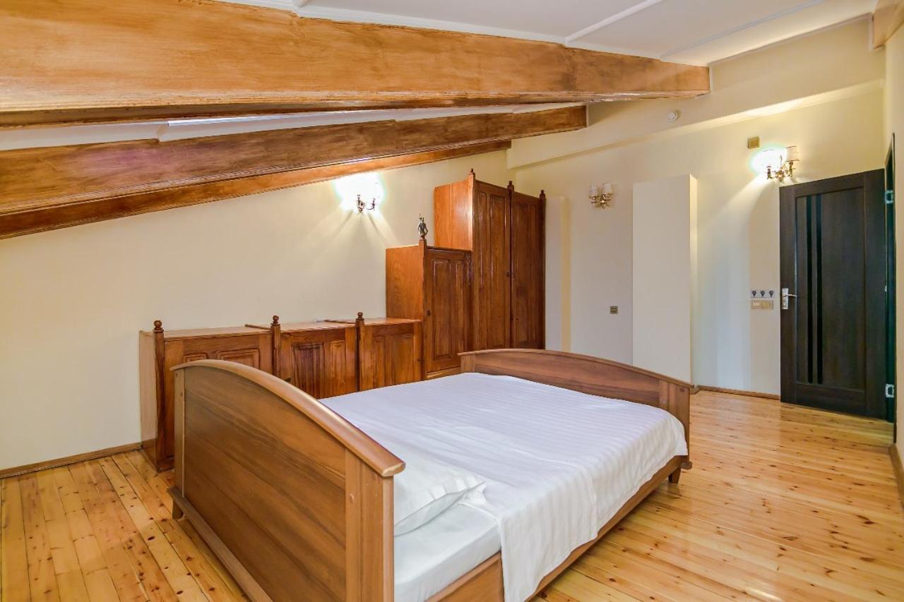 Baku City Apartment 4 Bedrooms