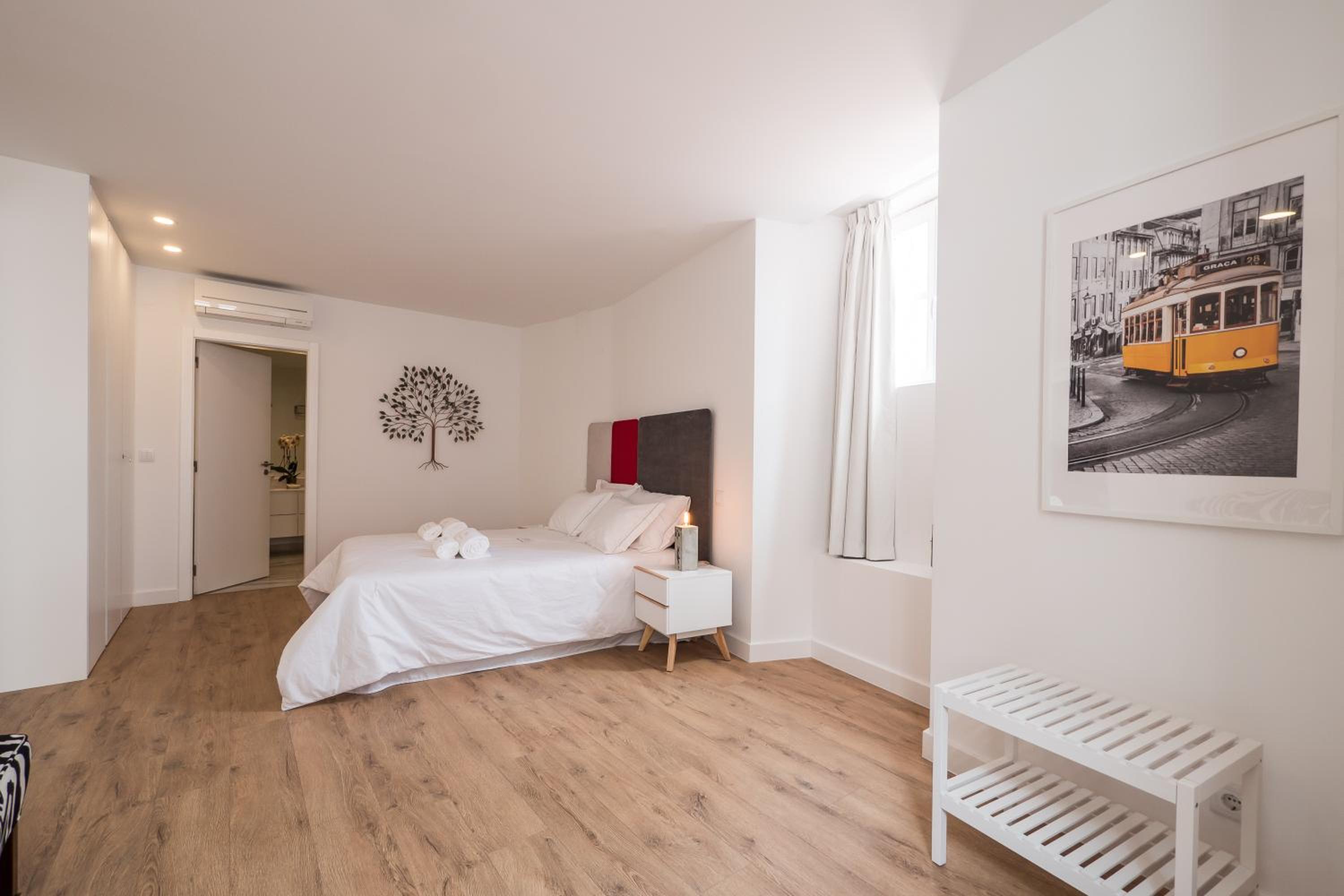 Santo António House - Exclusive Apartment view 3