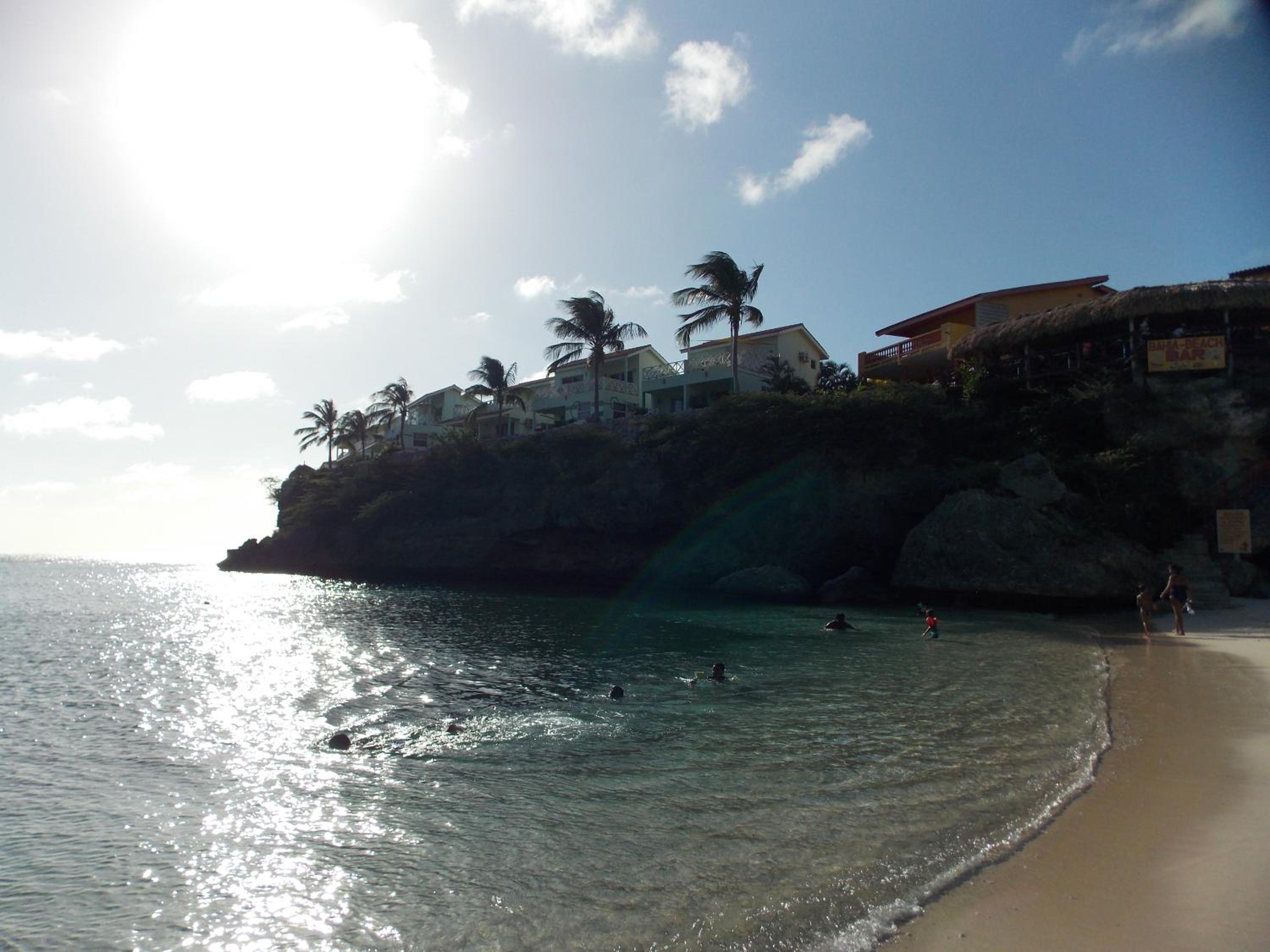Hotel Bon Bini Lagun Curacao - Image 1