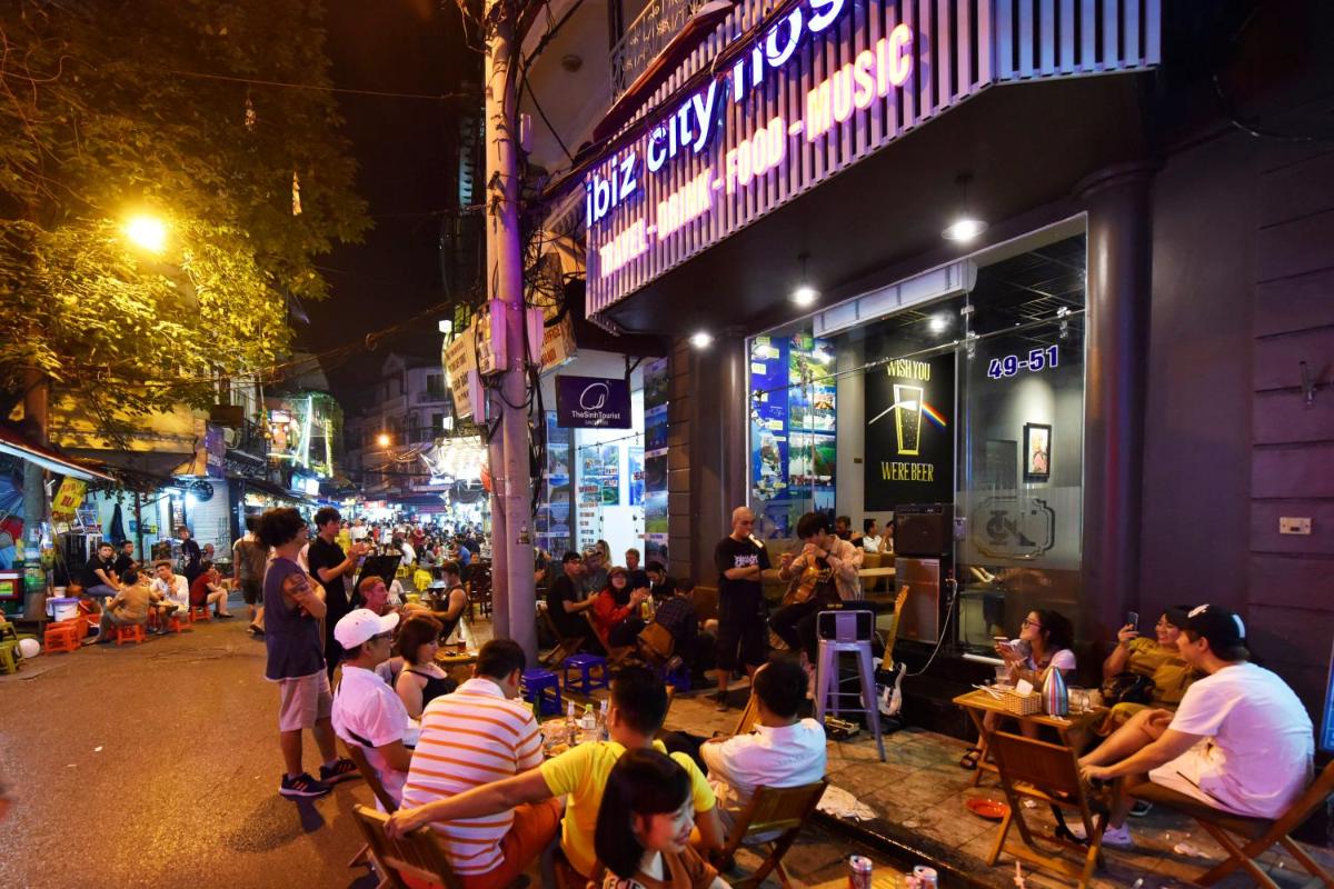 restaurant