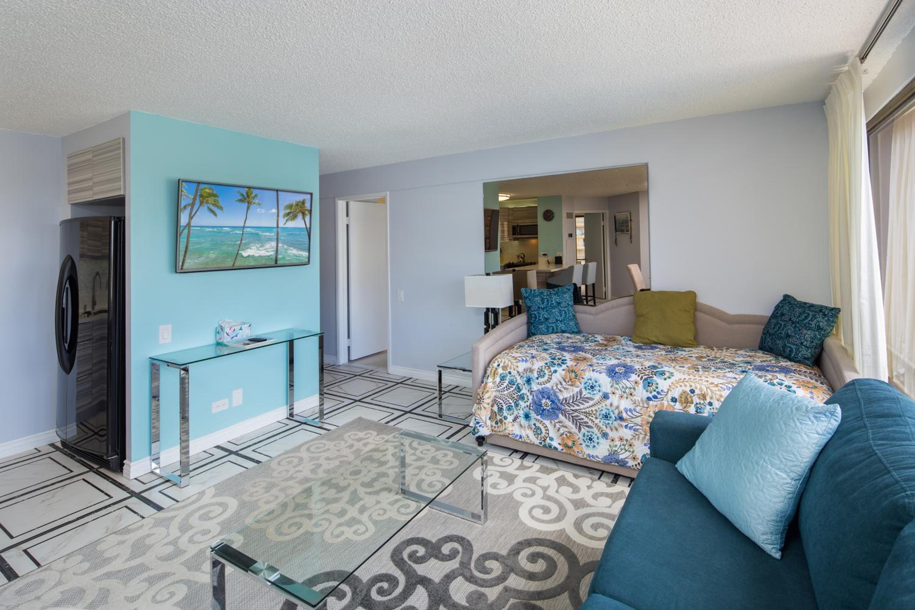 Waikiki Timeshare 77 view 3