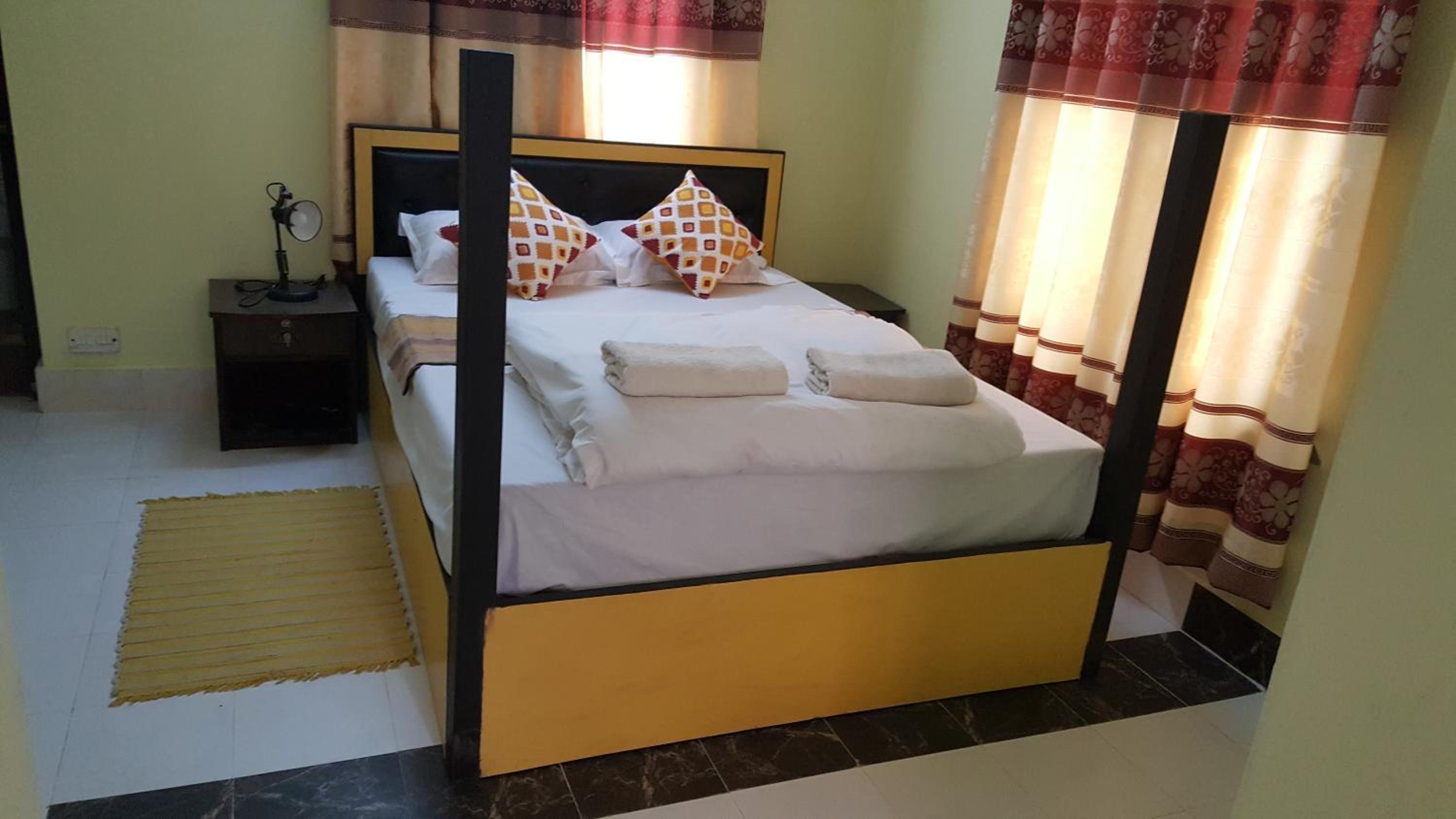 BnB Royal Tourist House Near Tourist Bus Station in Thamel