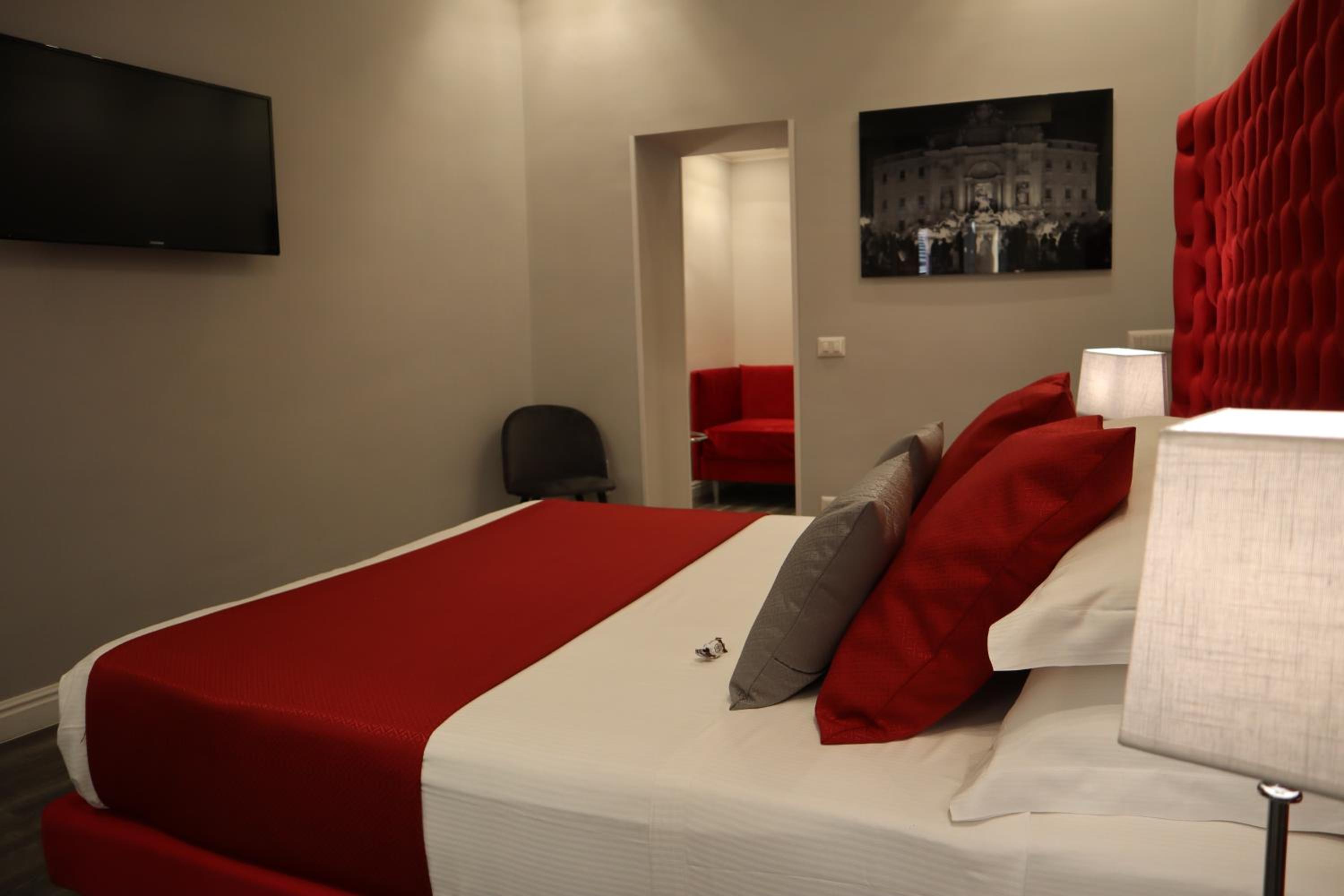 MILLINA SUITES IN NAVONA