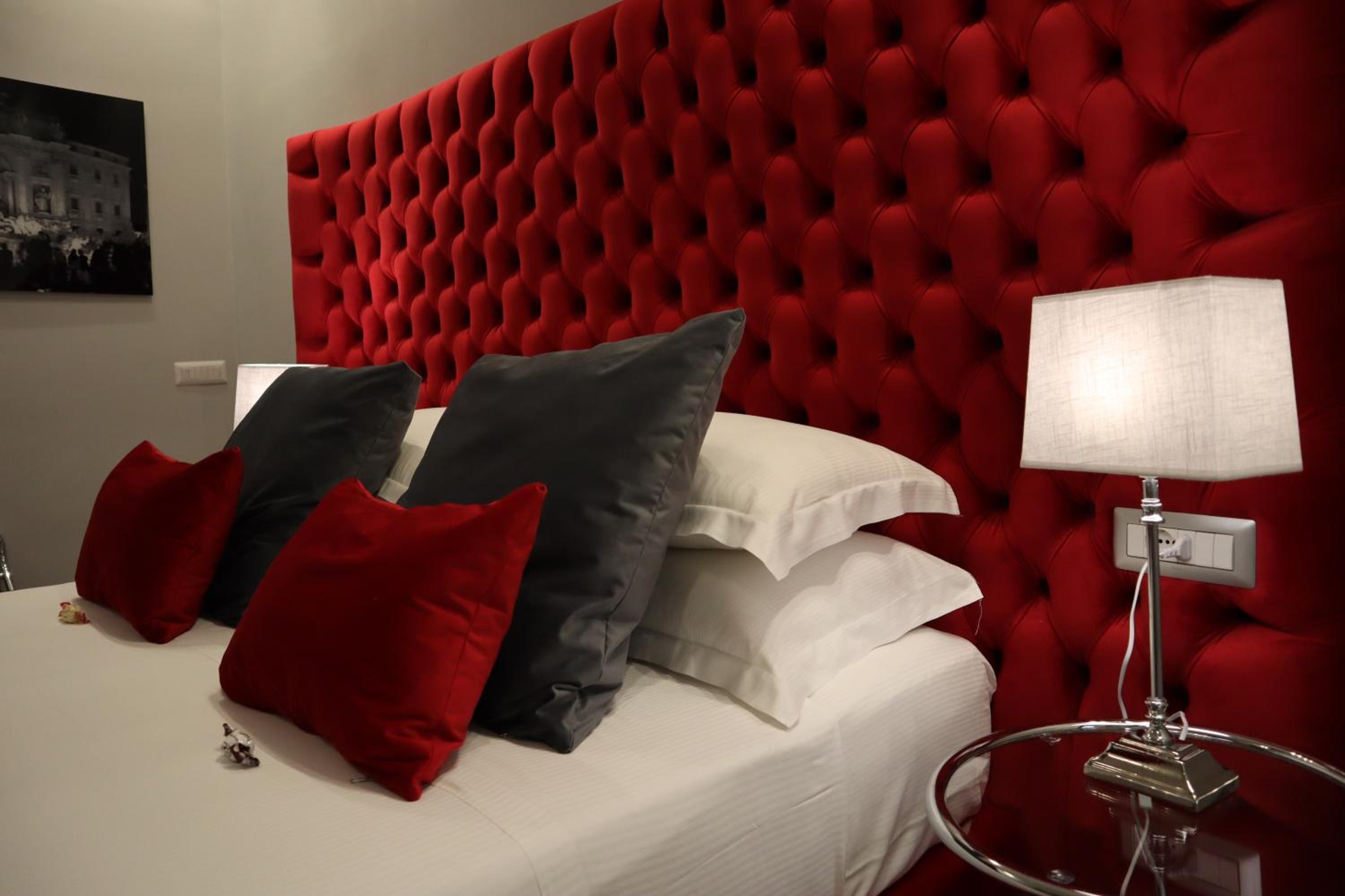 MILLINA SUITES IN NAVONA