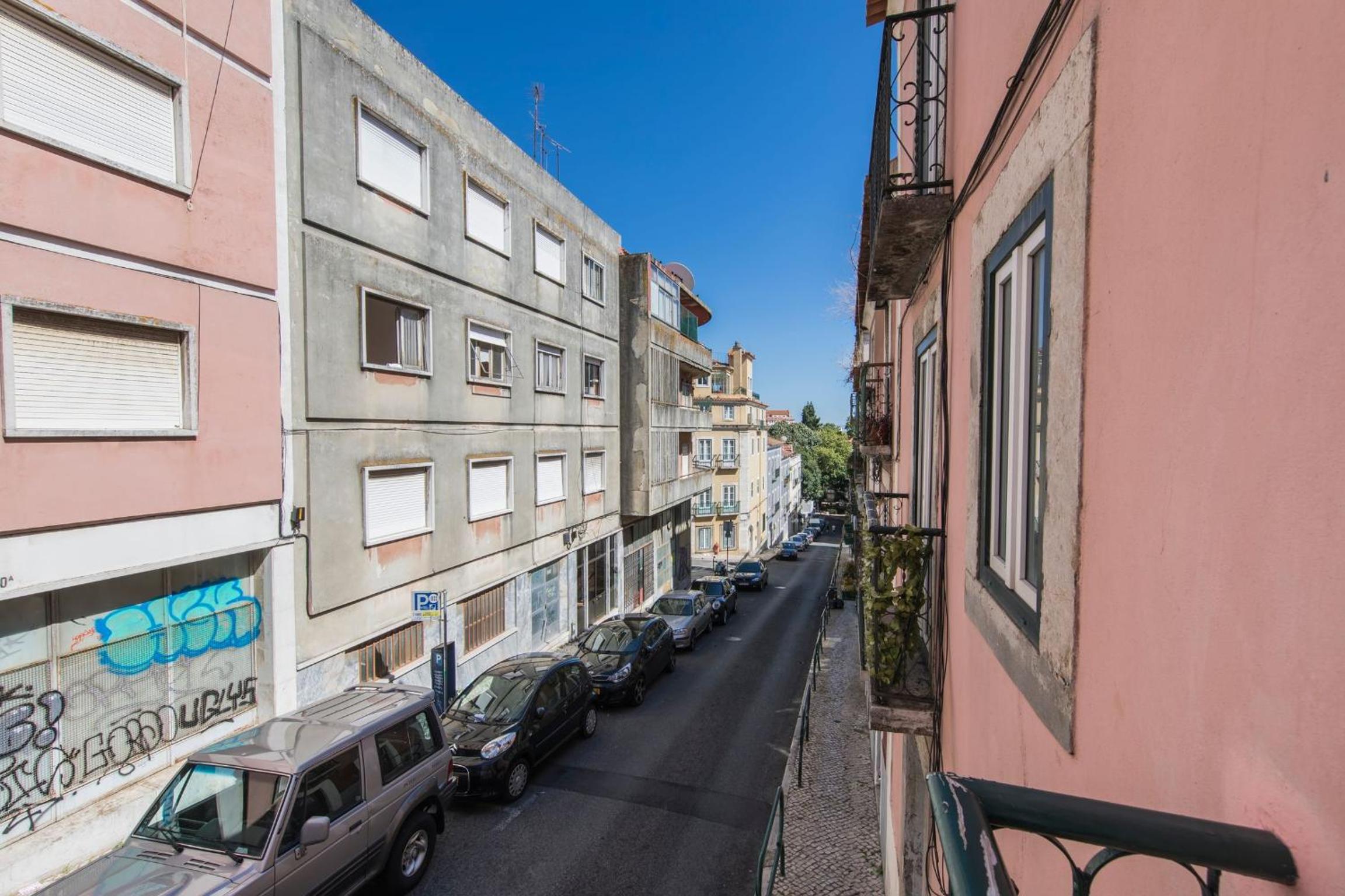 LovelyStay - Principe Real: modern and comfort! view 3