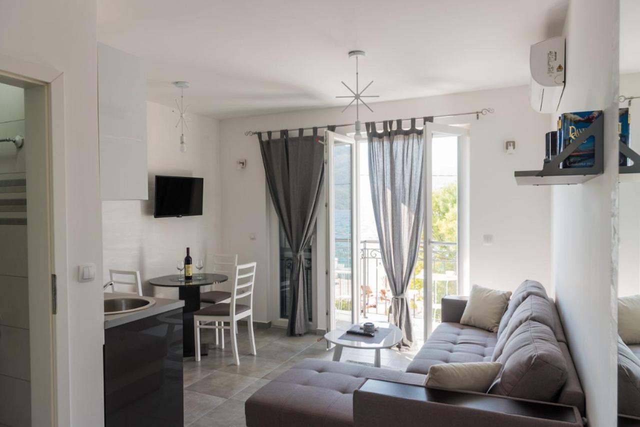 " Tiamat " apartmani