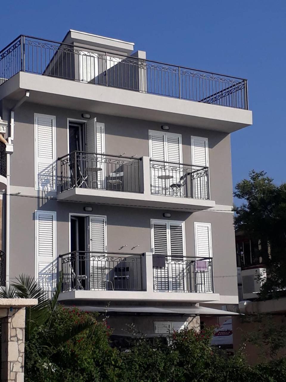 " Tiamat " apartmani
