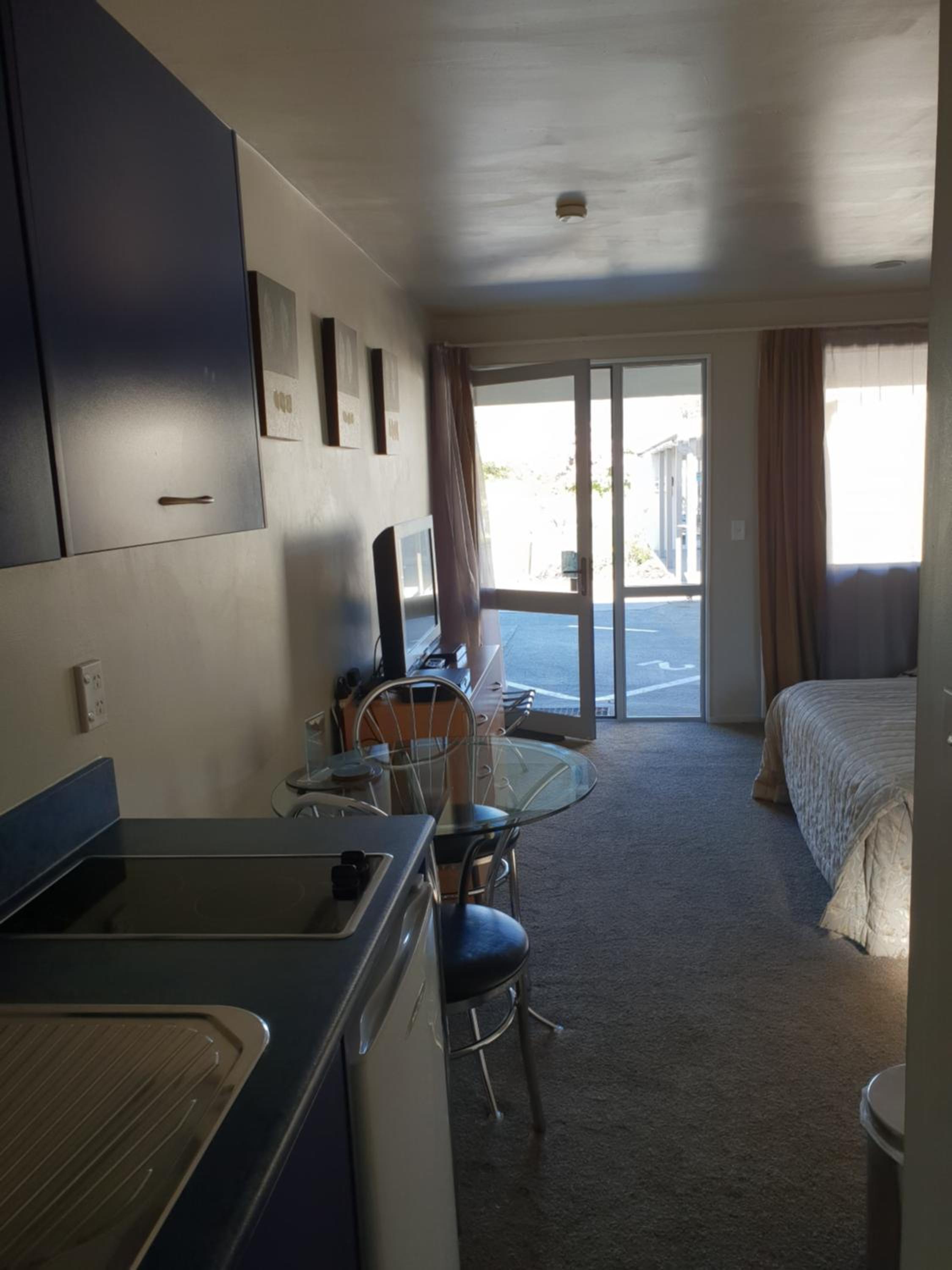 Anchorage Motel Apartments view 5