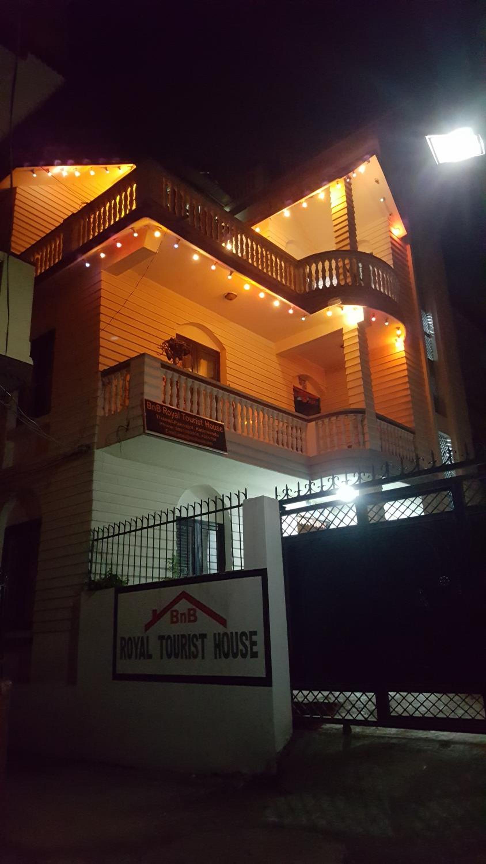 BnB Royal Tourist House Near Tourist Bus Station in Thamel