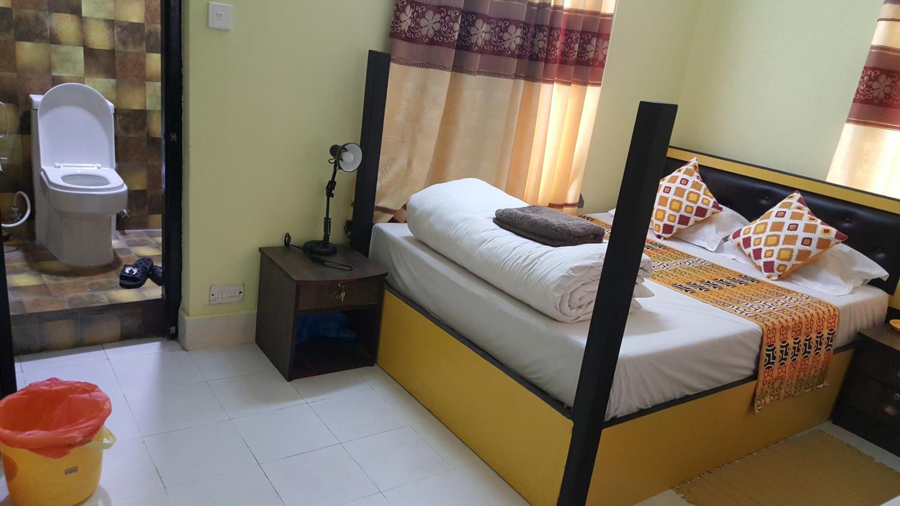 BnB Royal Tourist House Near Tourist Bus Station in Thamel