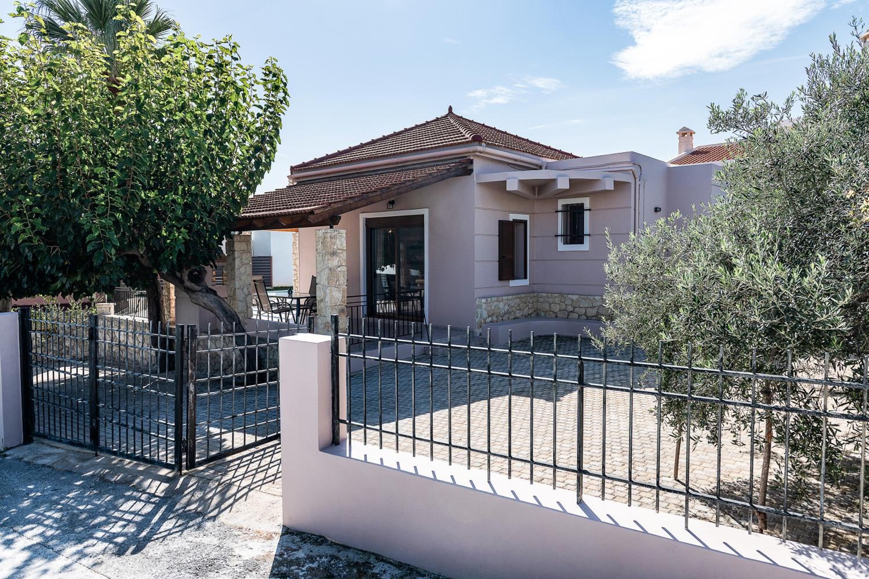 Lila hill house view 4