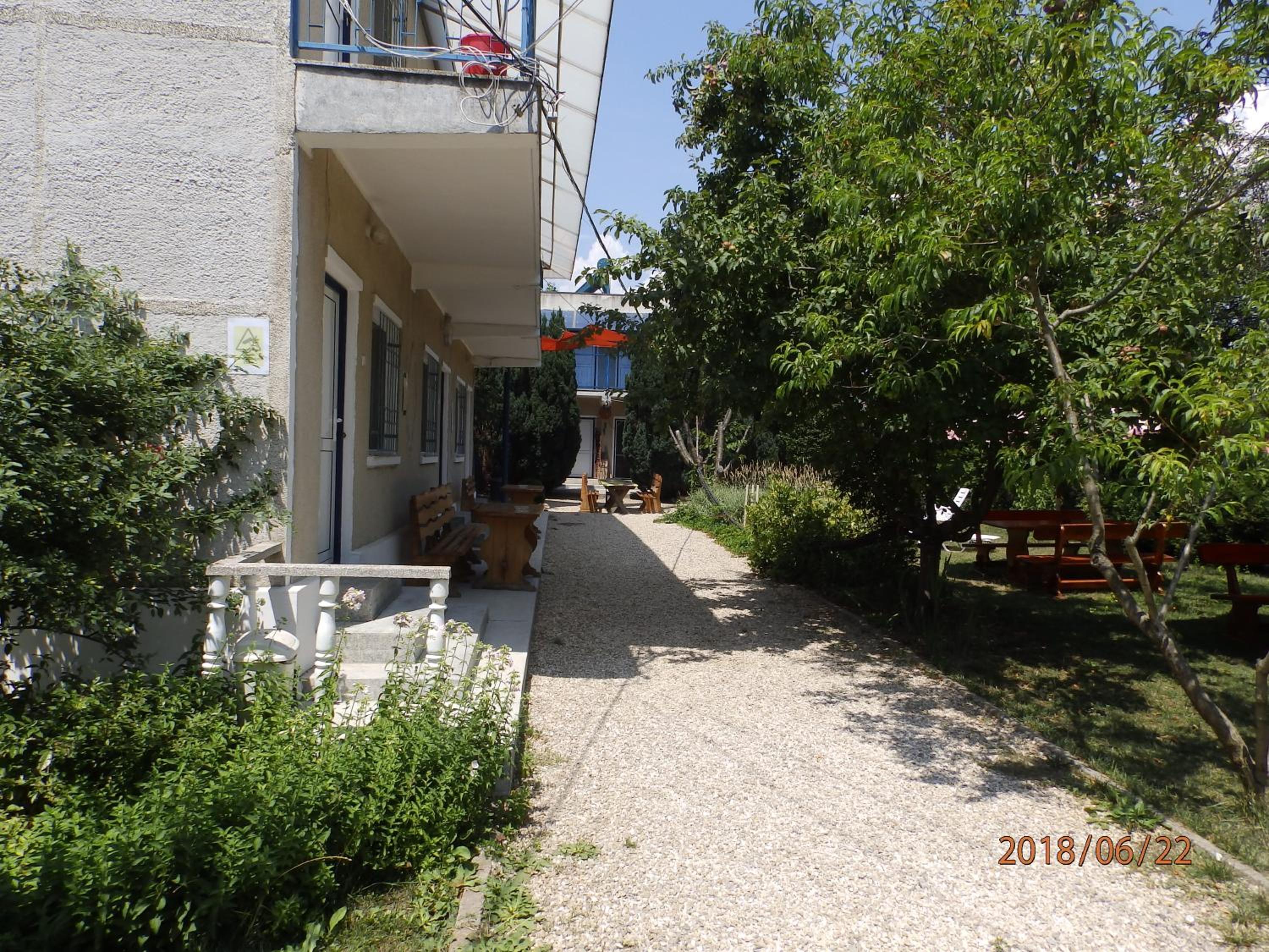 Photo 37