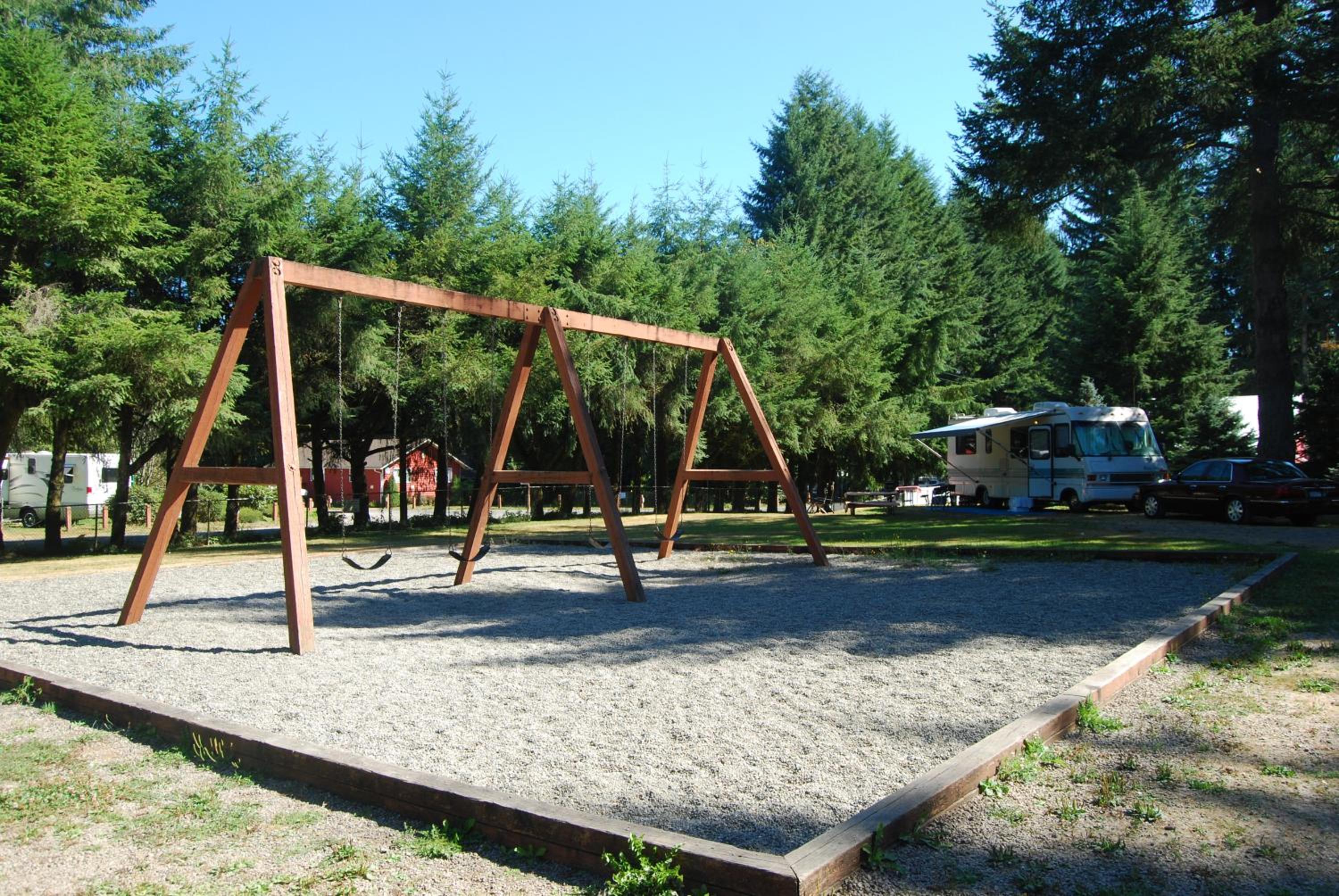 Thunderbird Studio Cabin 3