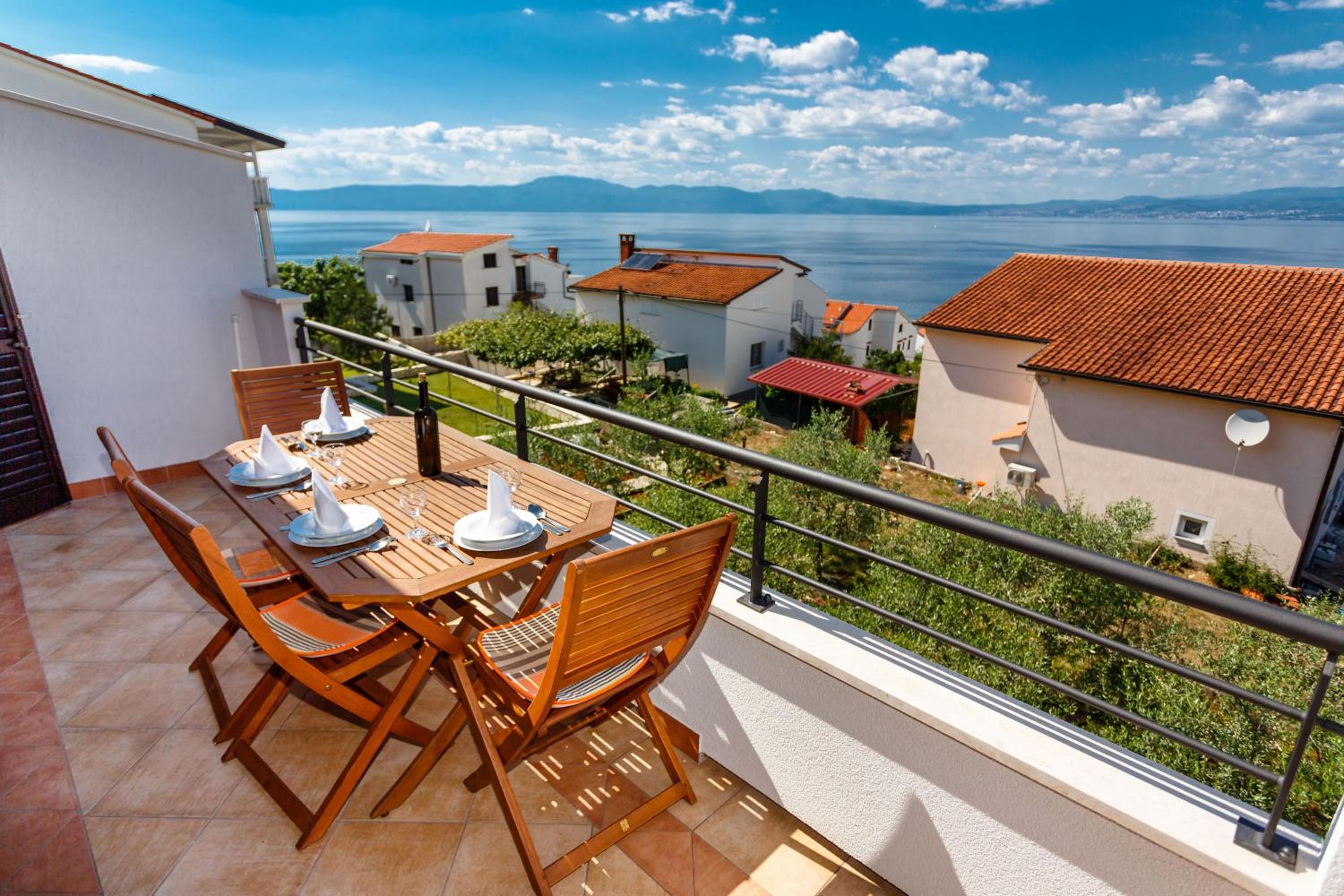 Apartment Karabaic by El-Pi Tours view 3
